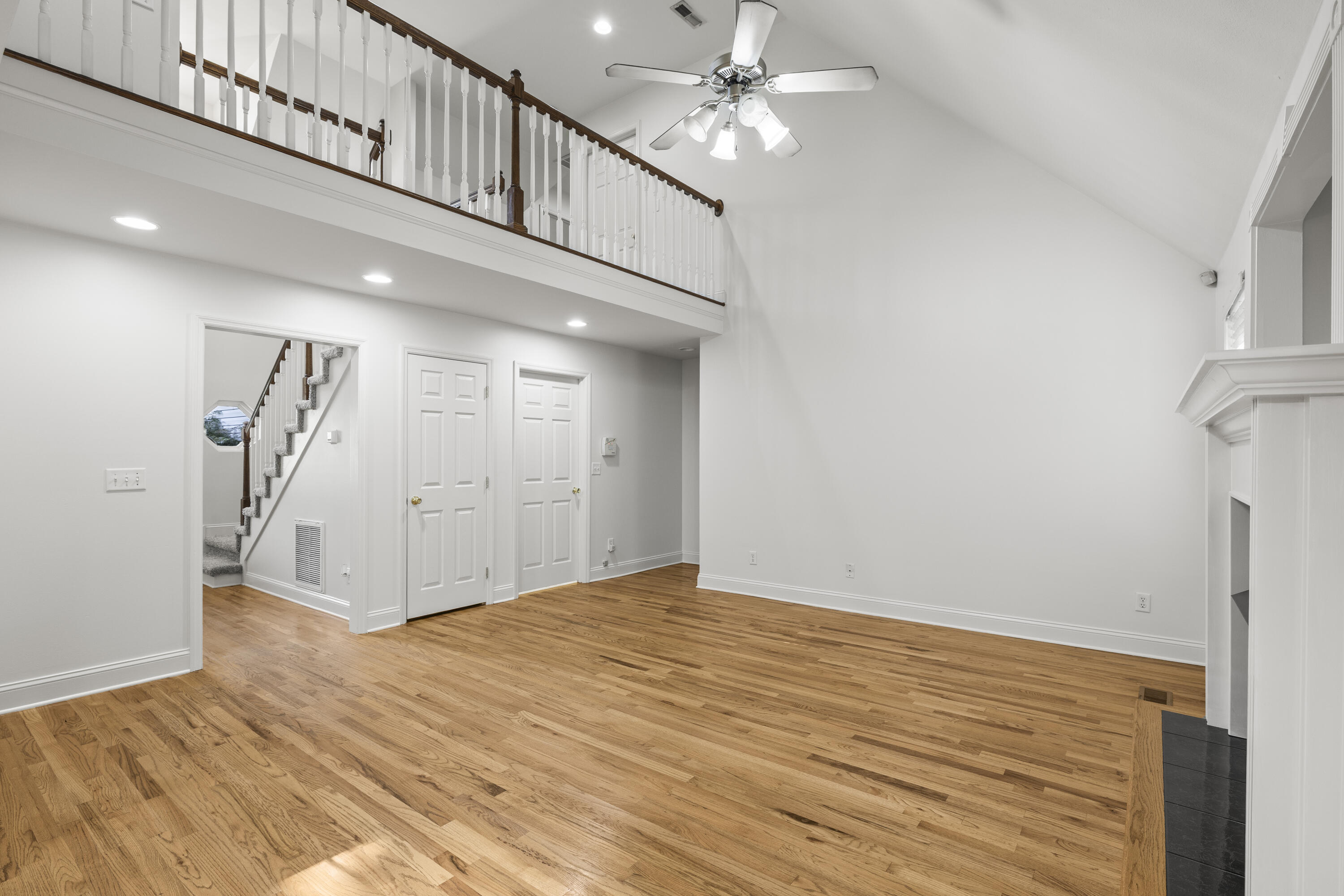 9108 Broad Leaf Lane