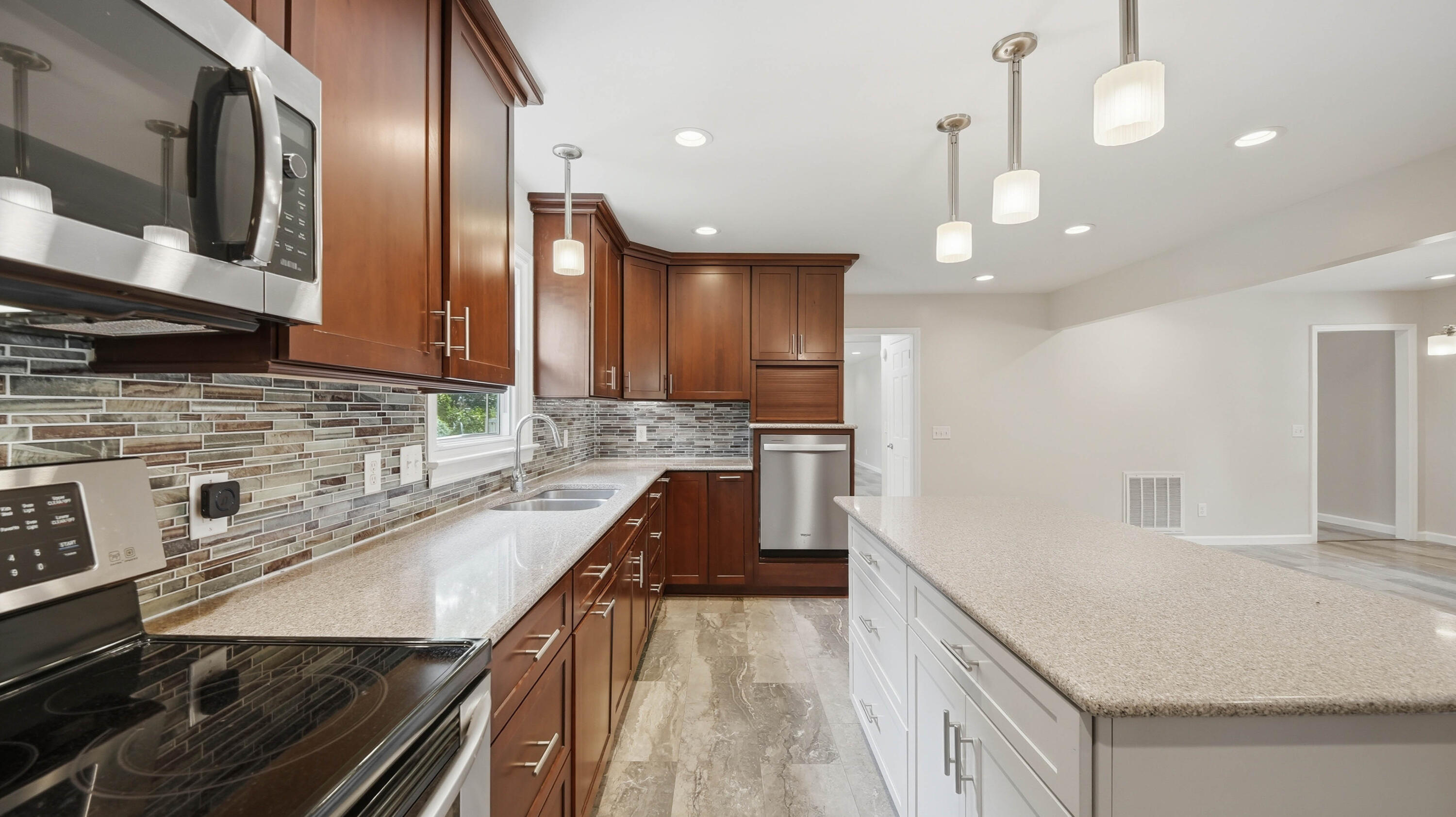 9515 Timberlog Drive