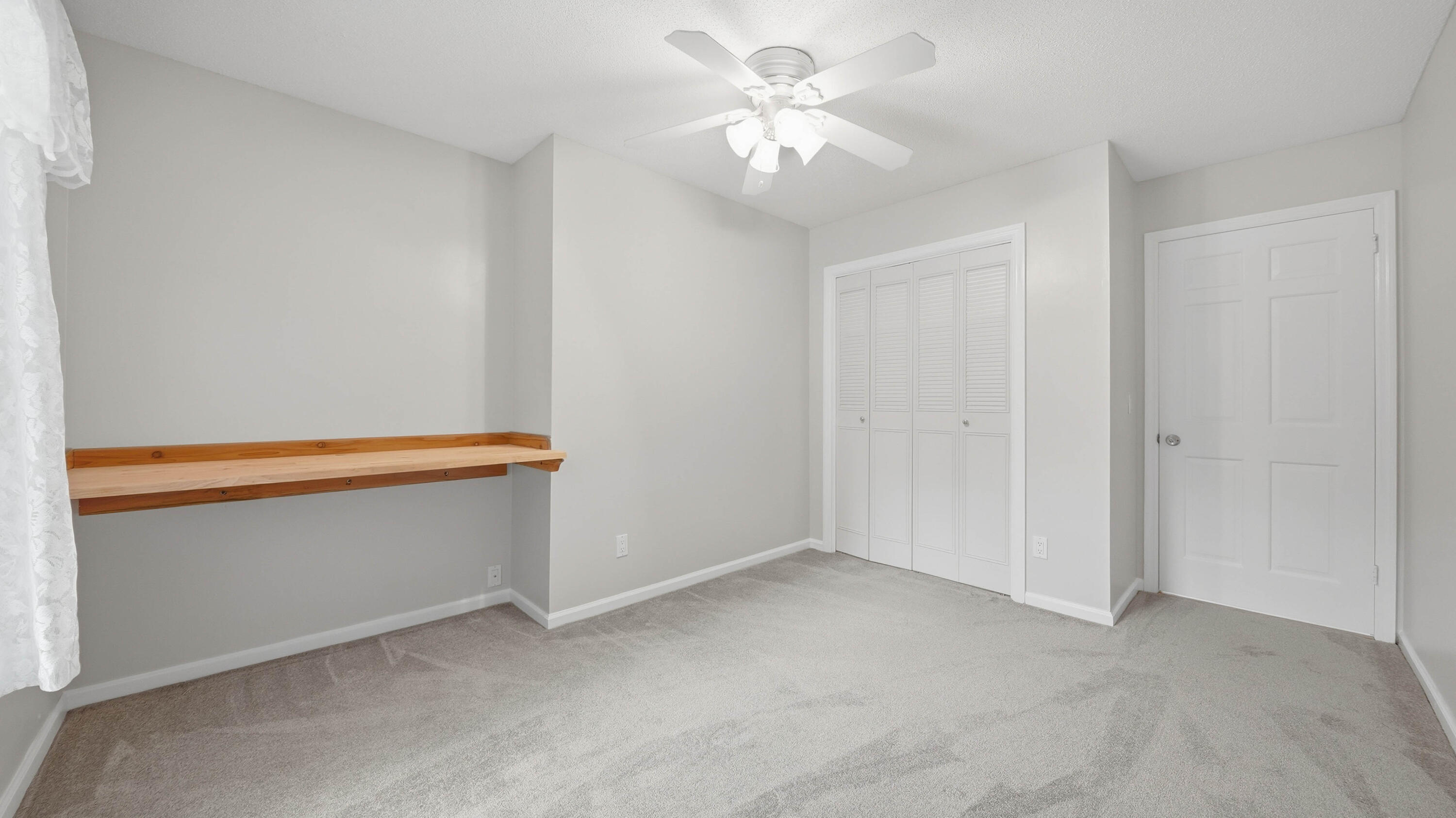 9515 Timberlog Drive