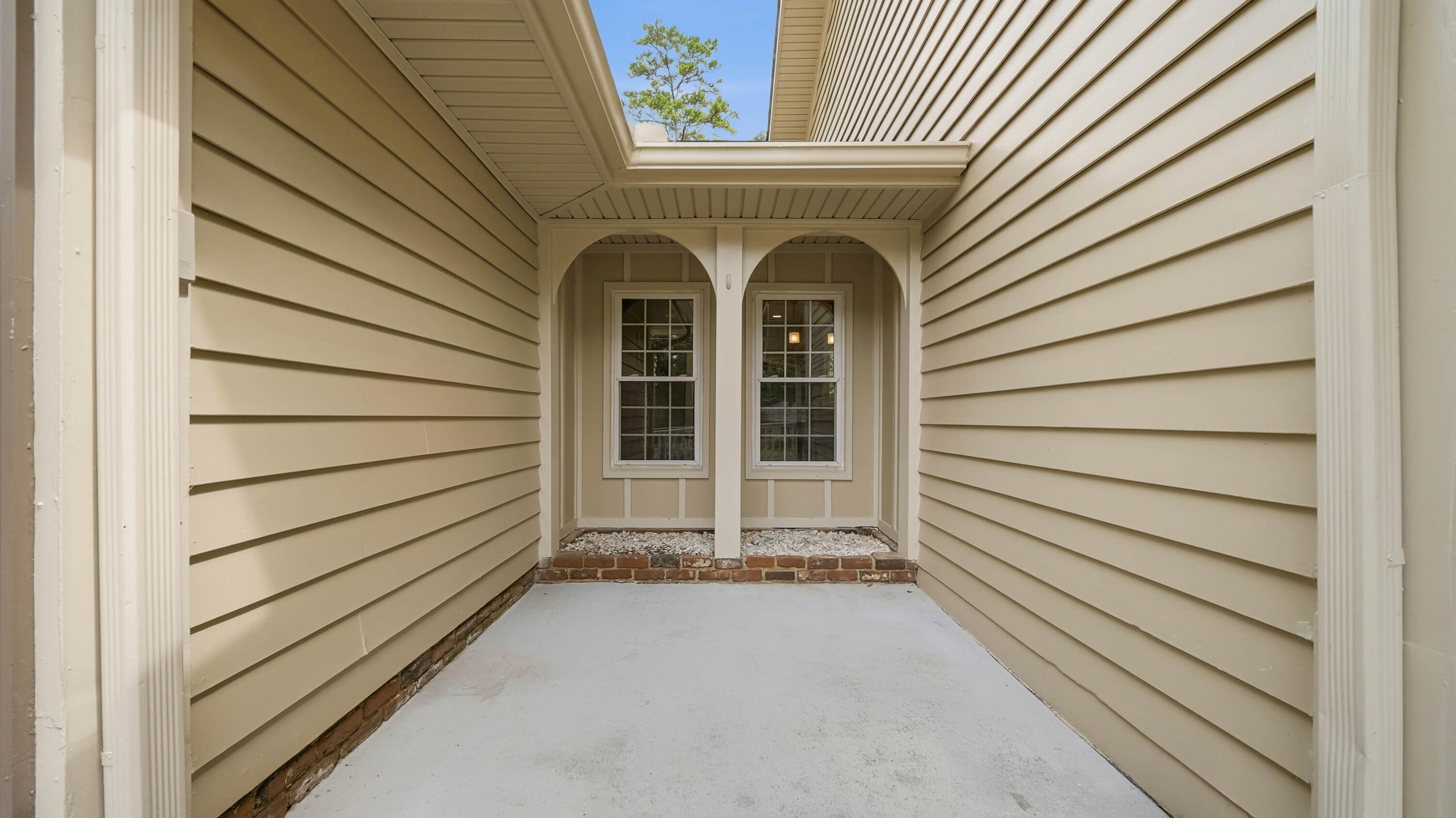 9515 Timberlog Drive