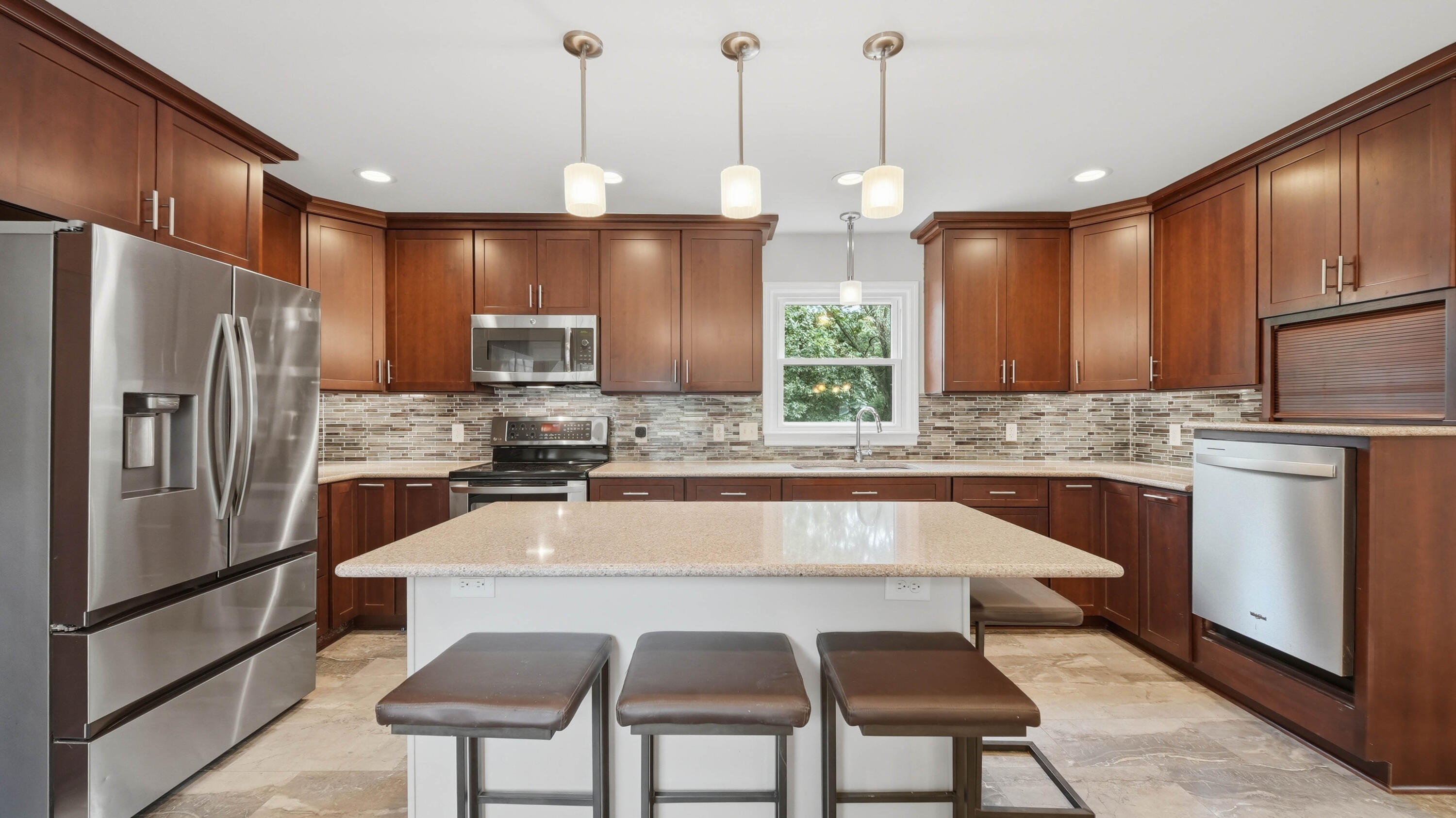 9515 Timberlog Drive