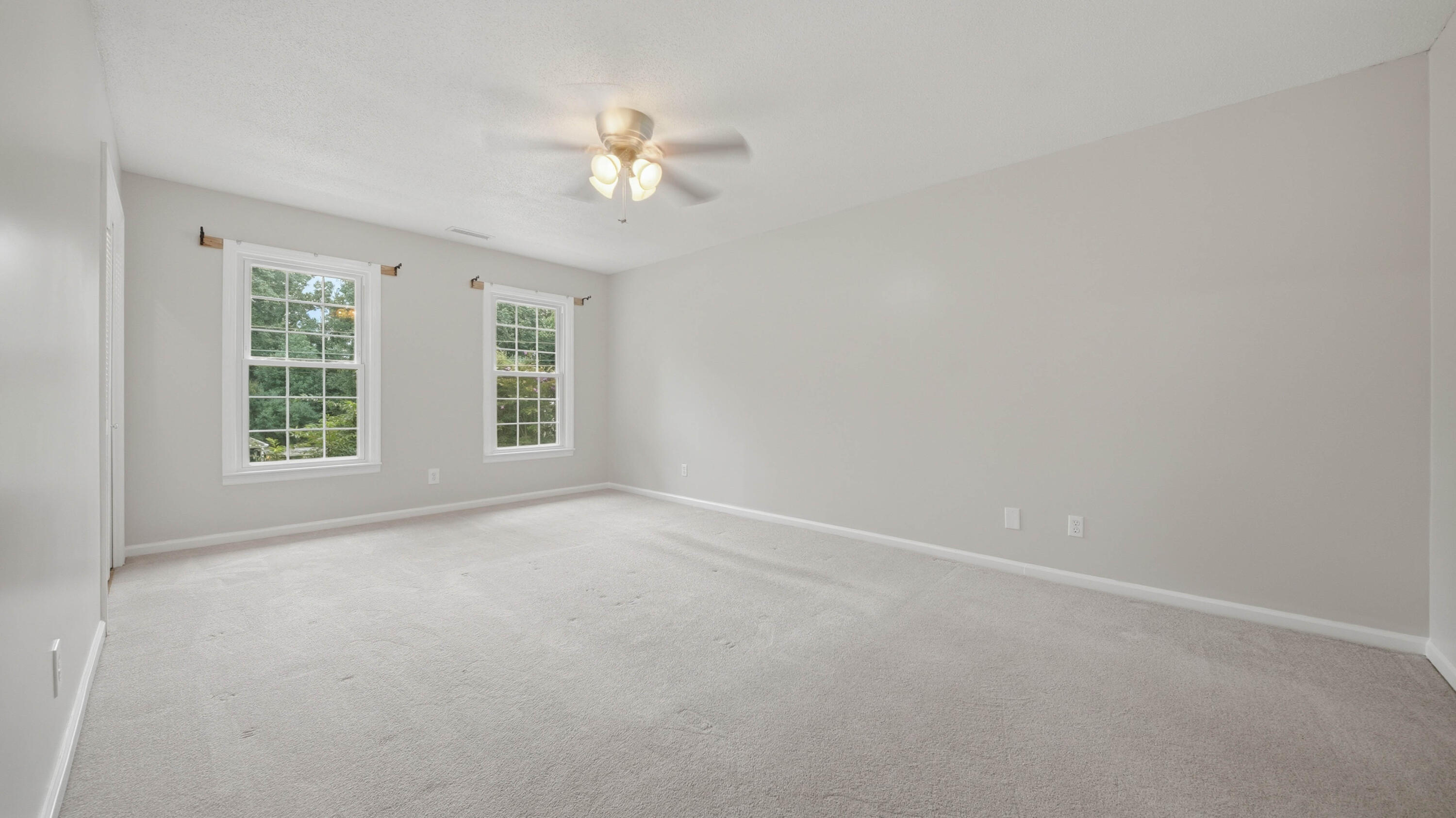 9515 Timberlog Drive