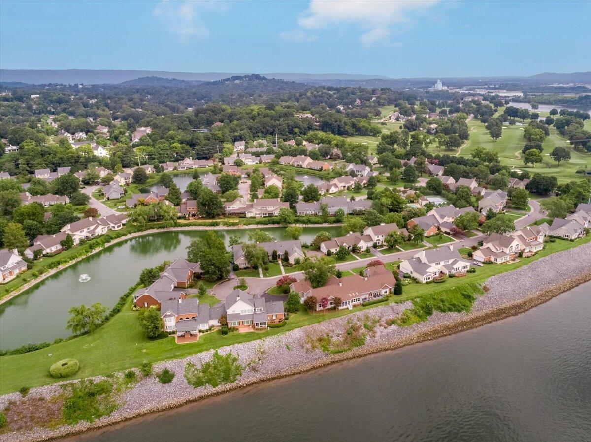 1516 Heritage Landing Drive