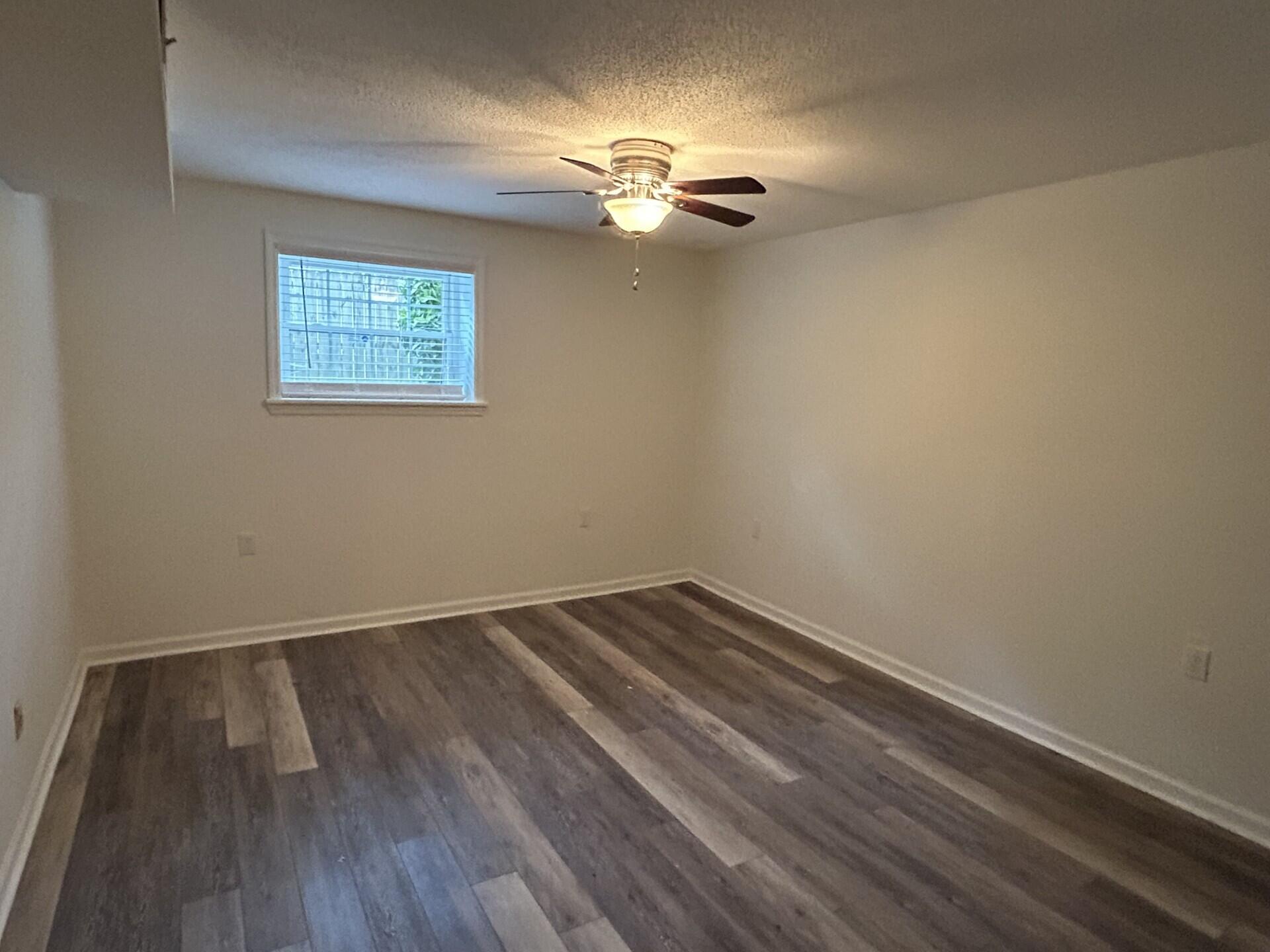 988 Stone Crest Circle