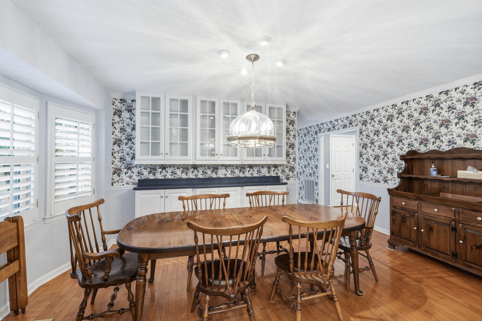 988 Stone Crest Circle