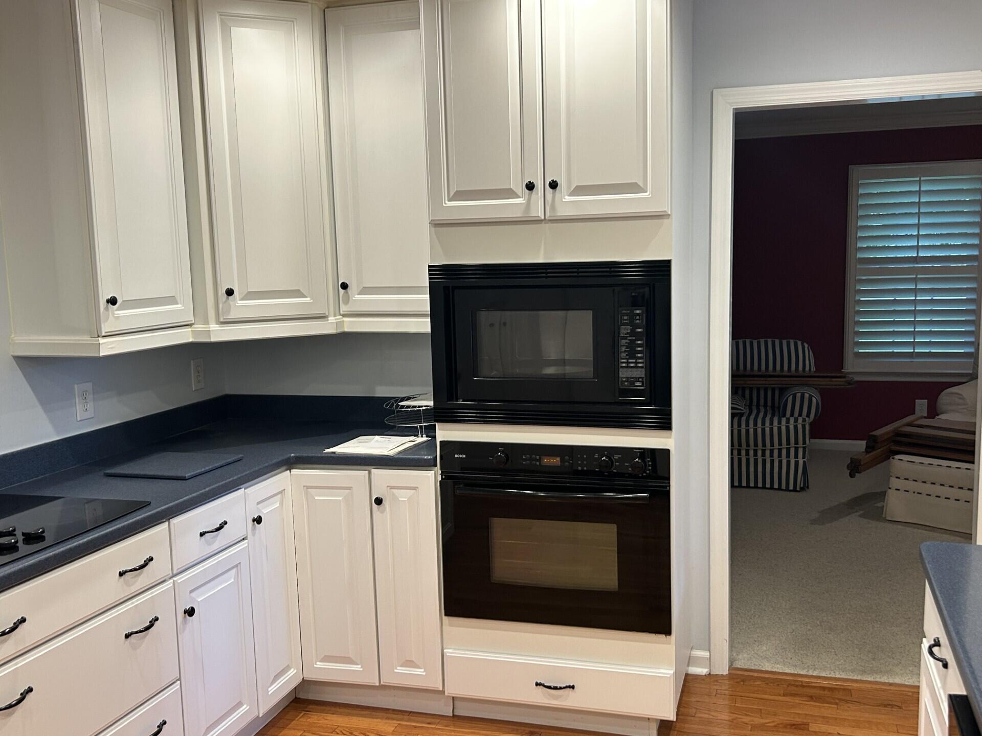 988 Stone Crest Circle