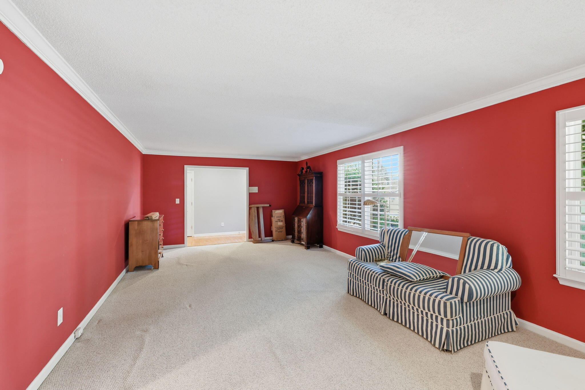 988 Stone Crest Circle