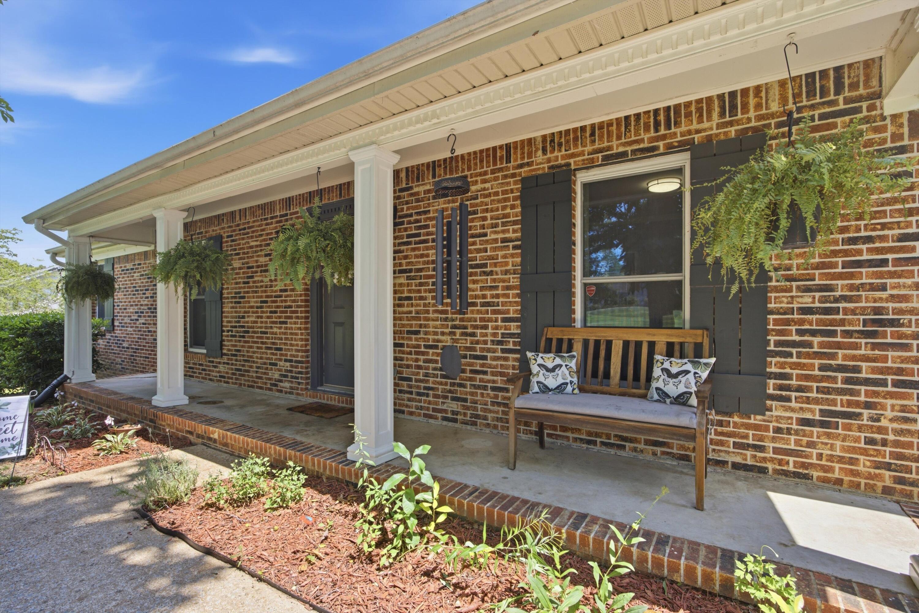 9511 Timberlog Drive