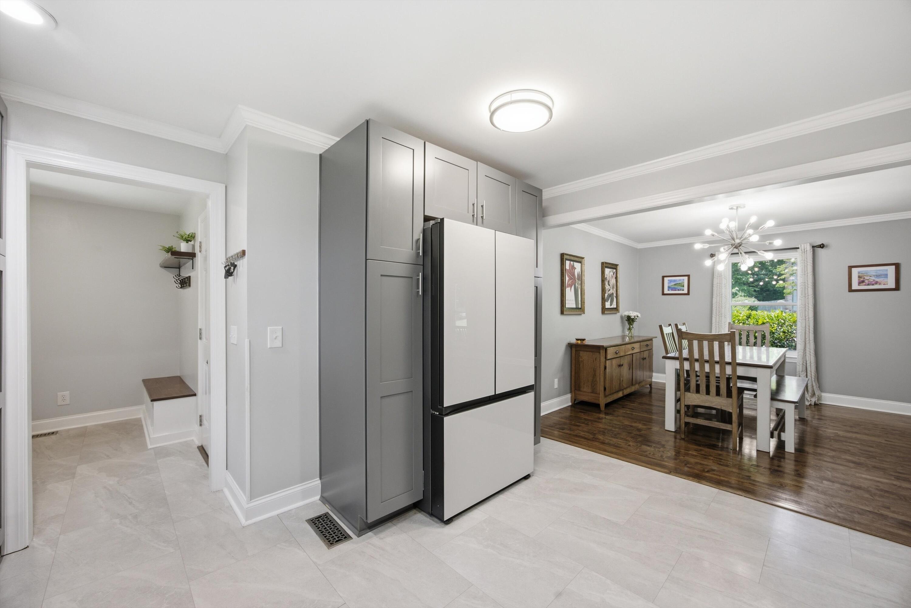 9511 Timberlog Drive