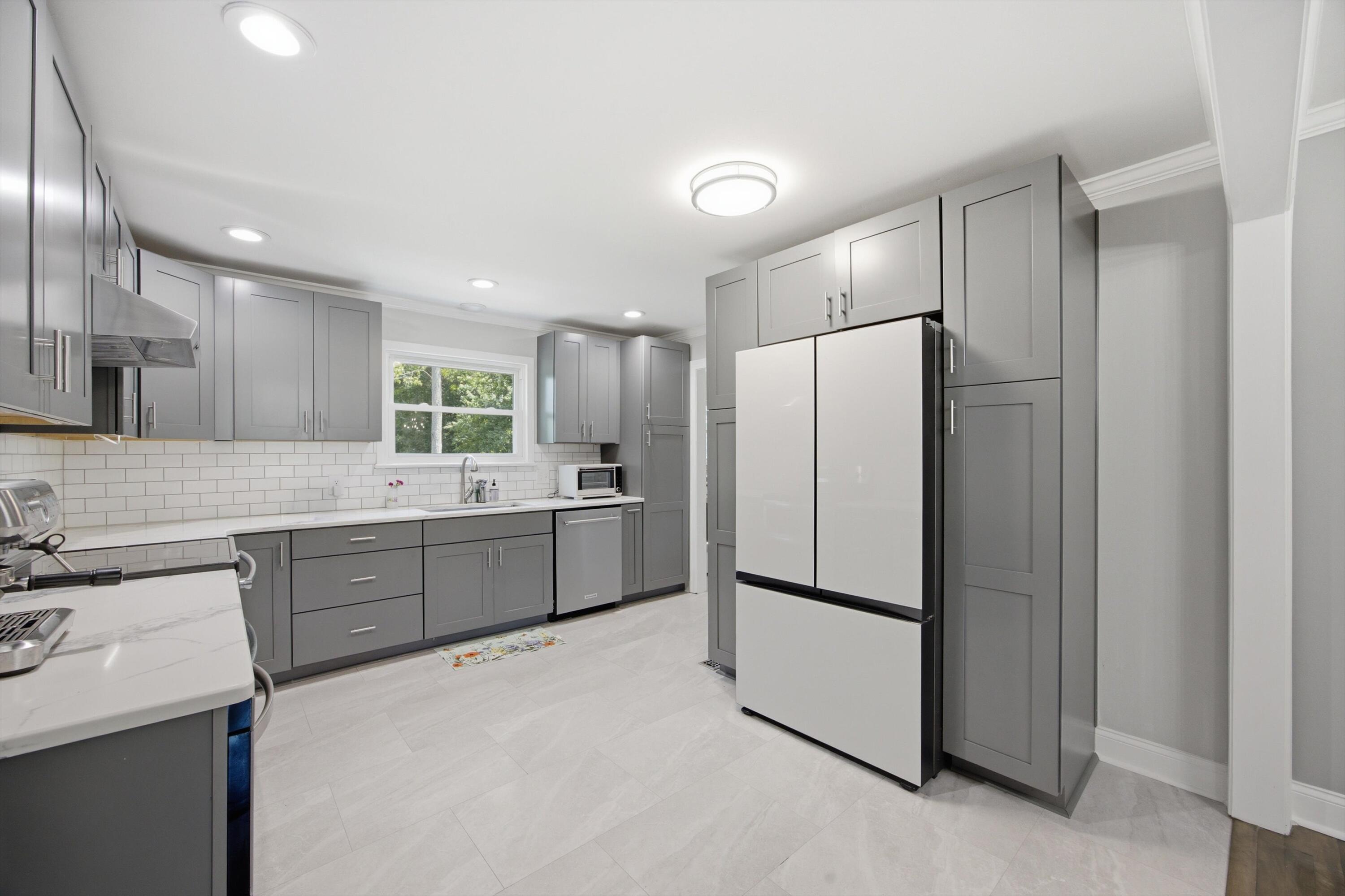 9511 Timberlog Drive