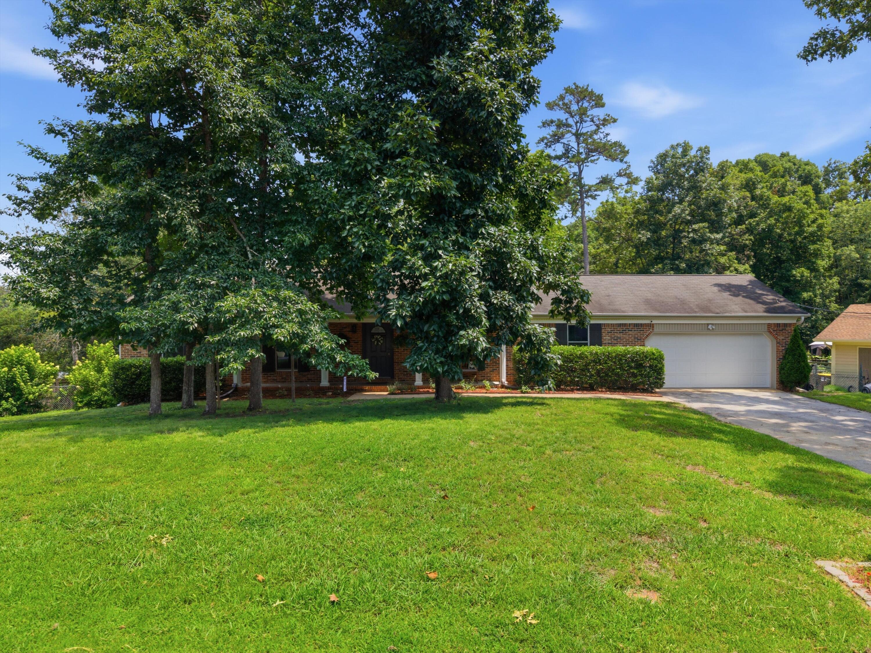 9511 Timberlog Drive