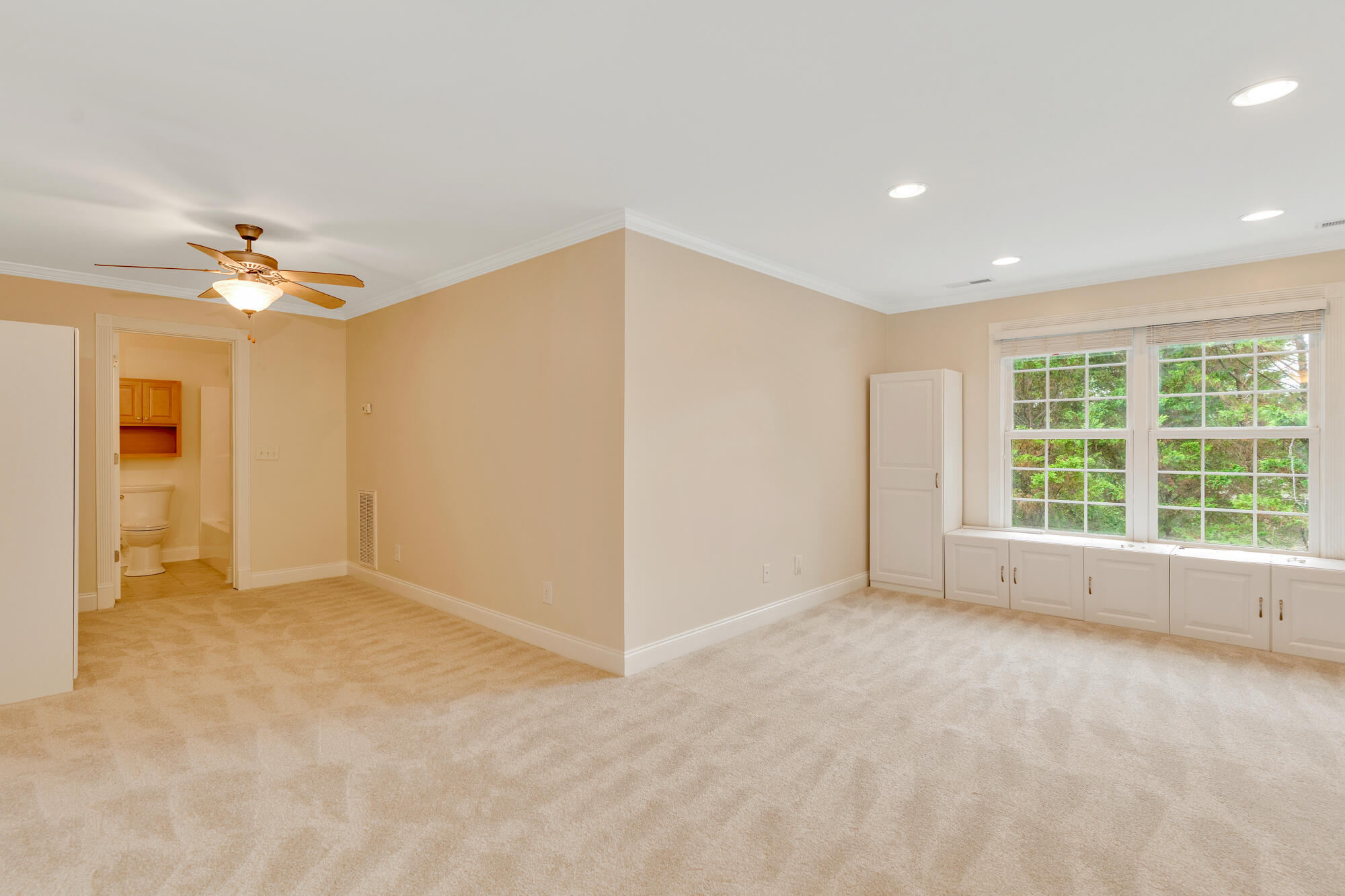 9237 Leaf Brook Lane