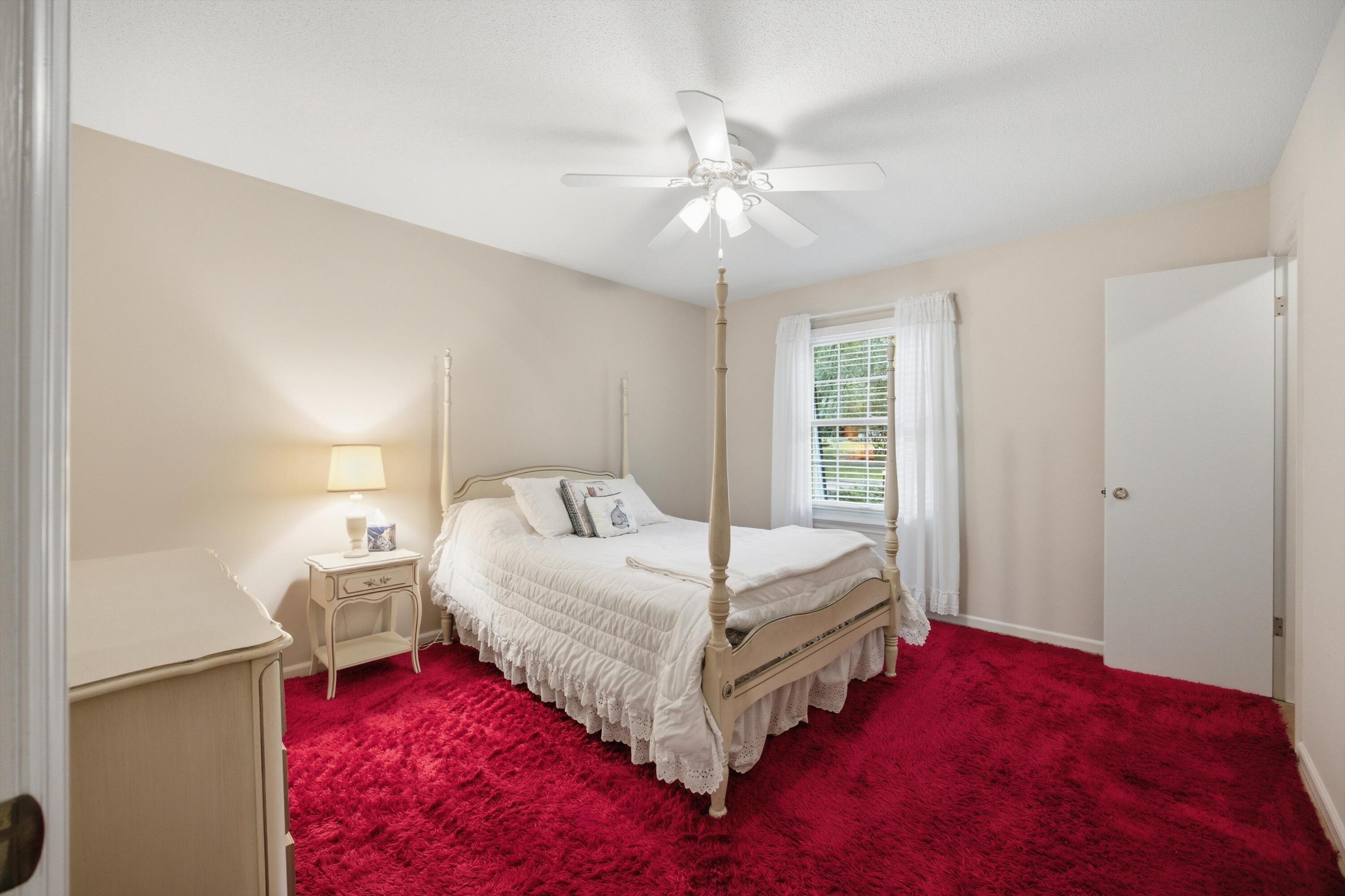 914 Glamis Circle