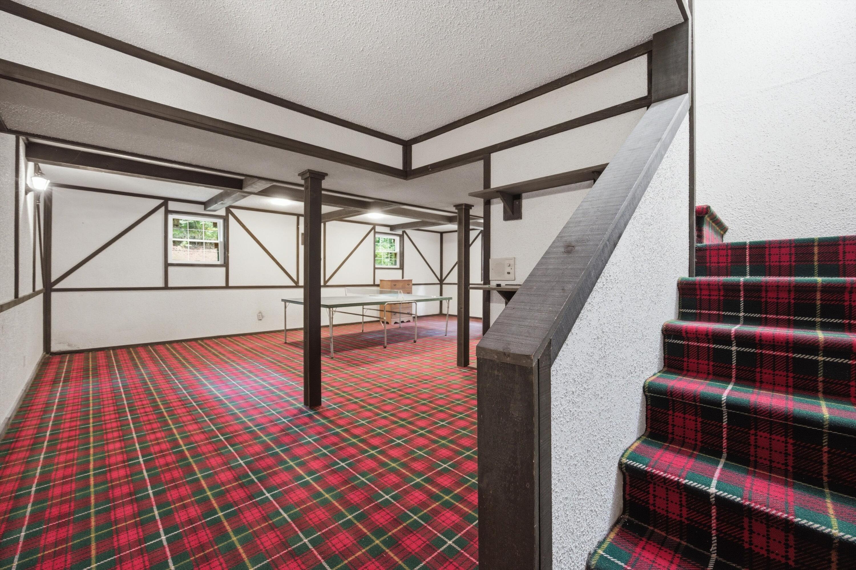 914 Glamis Circle