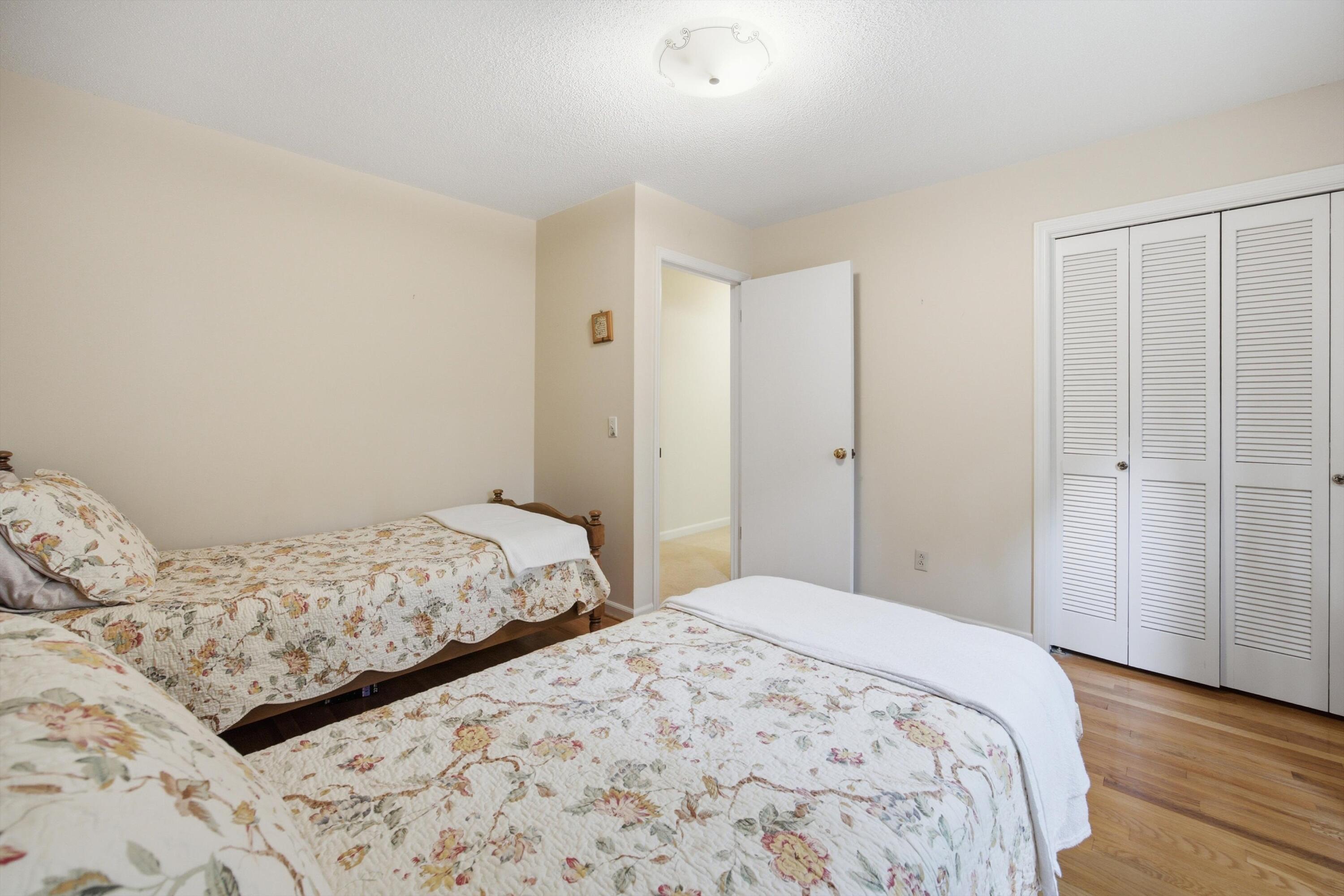 914 Glamis Circle