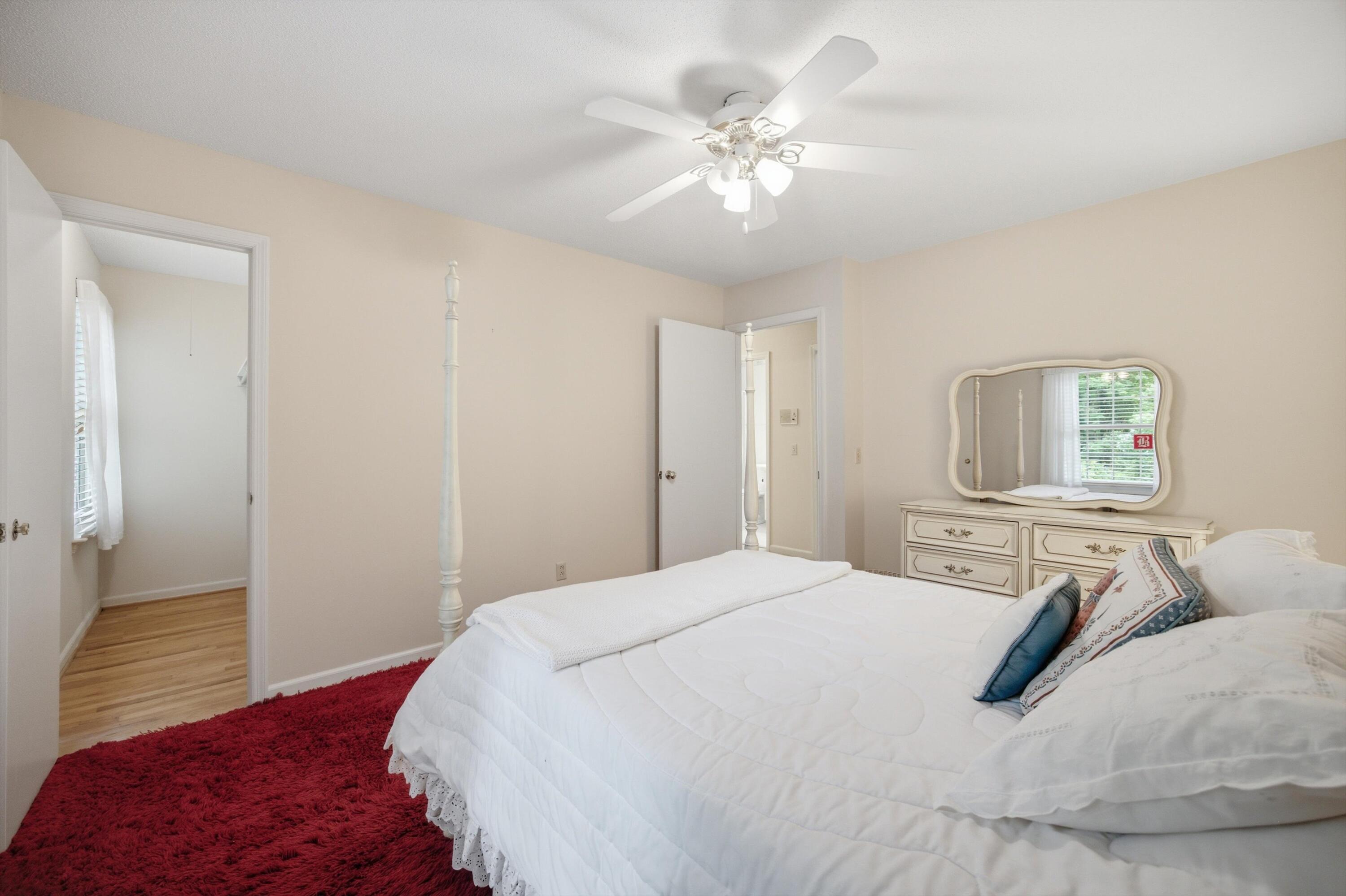 914 Glamis Circle