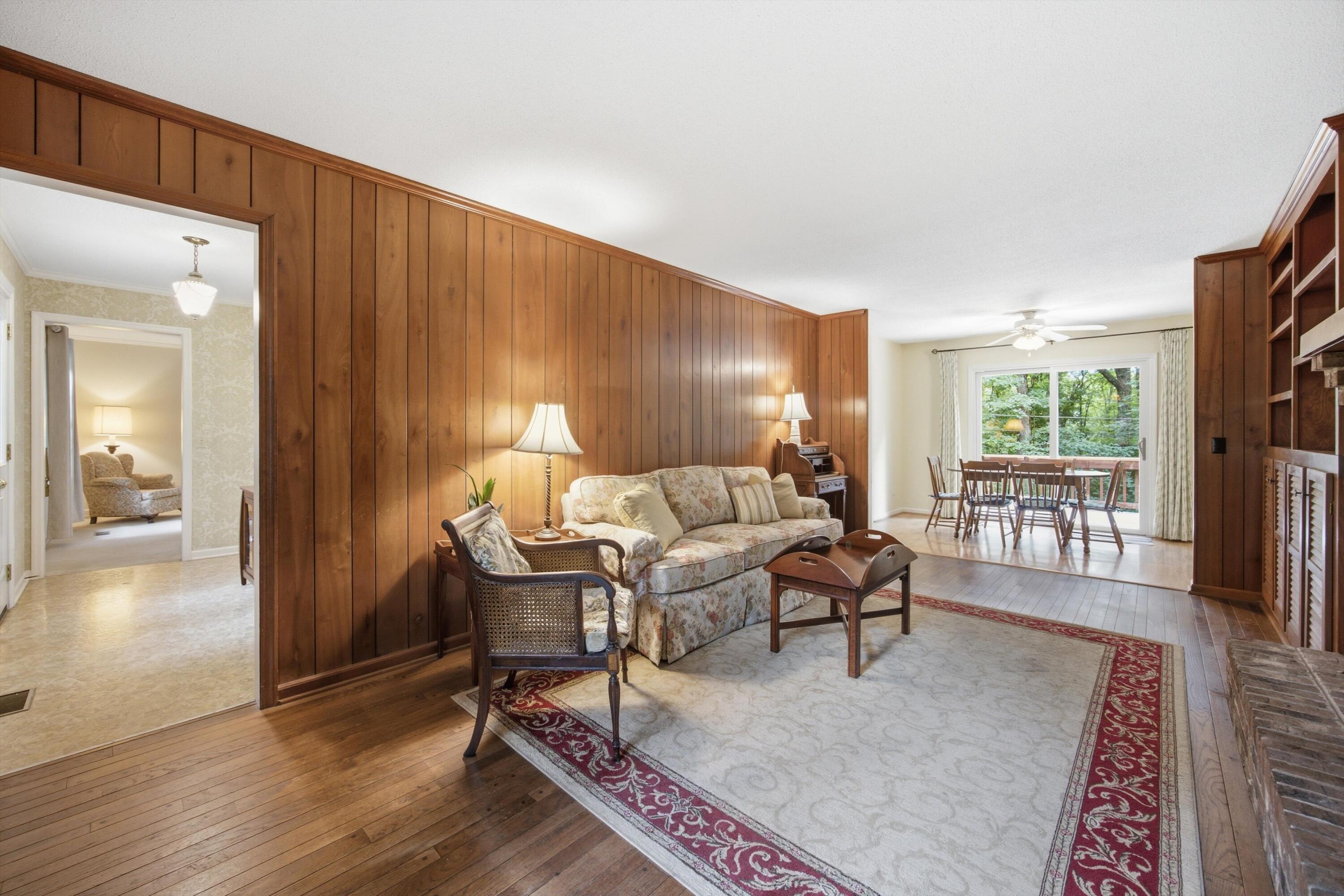 914 Glamis Circle
