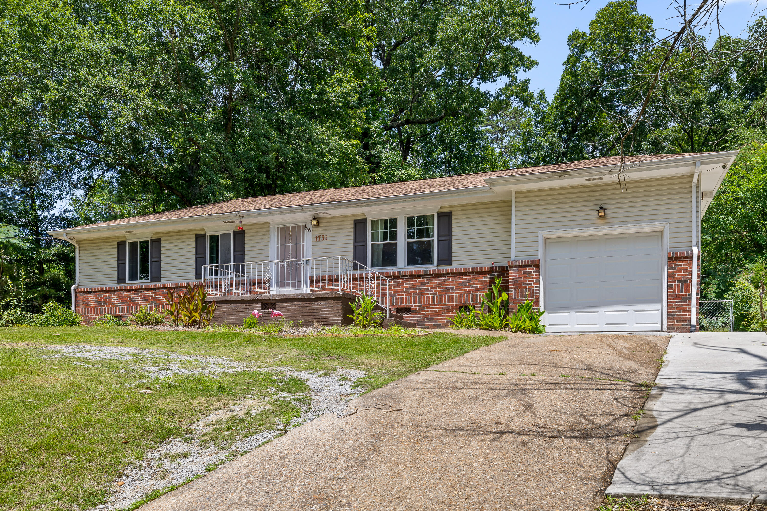 1731 Jeanaga Trail