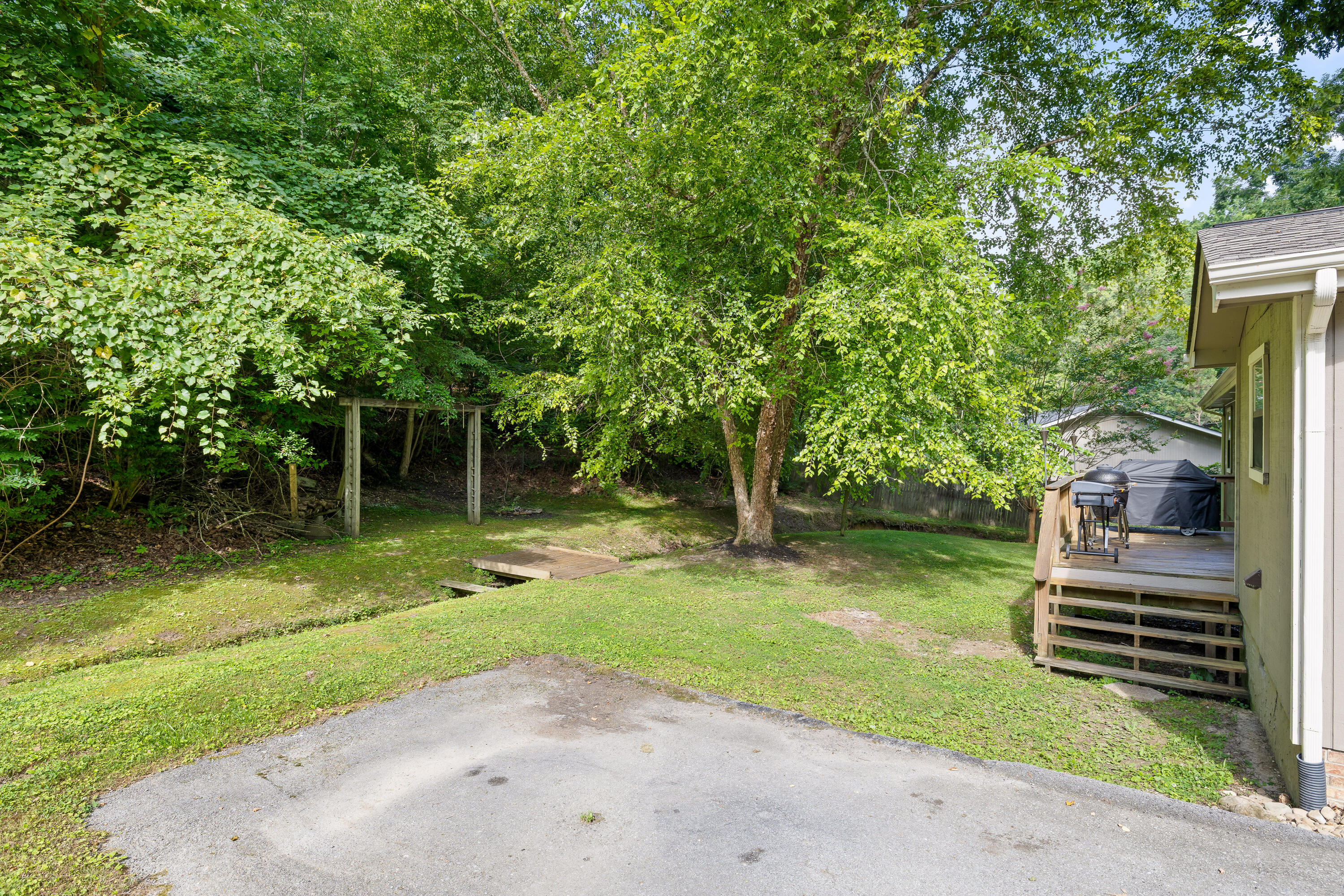 8925 E Ridge Trail Road