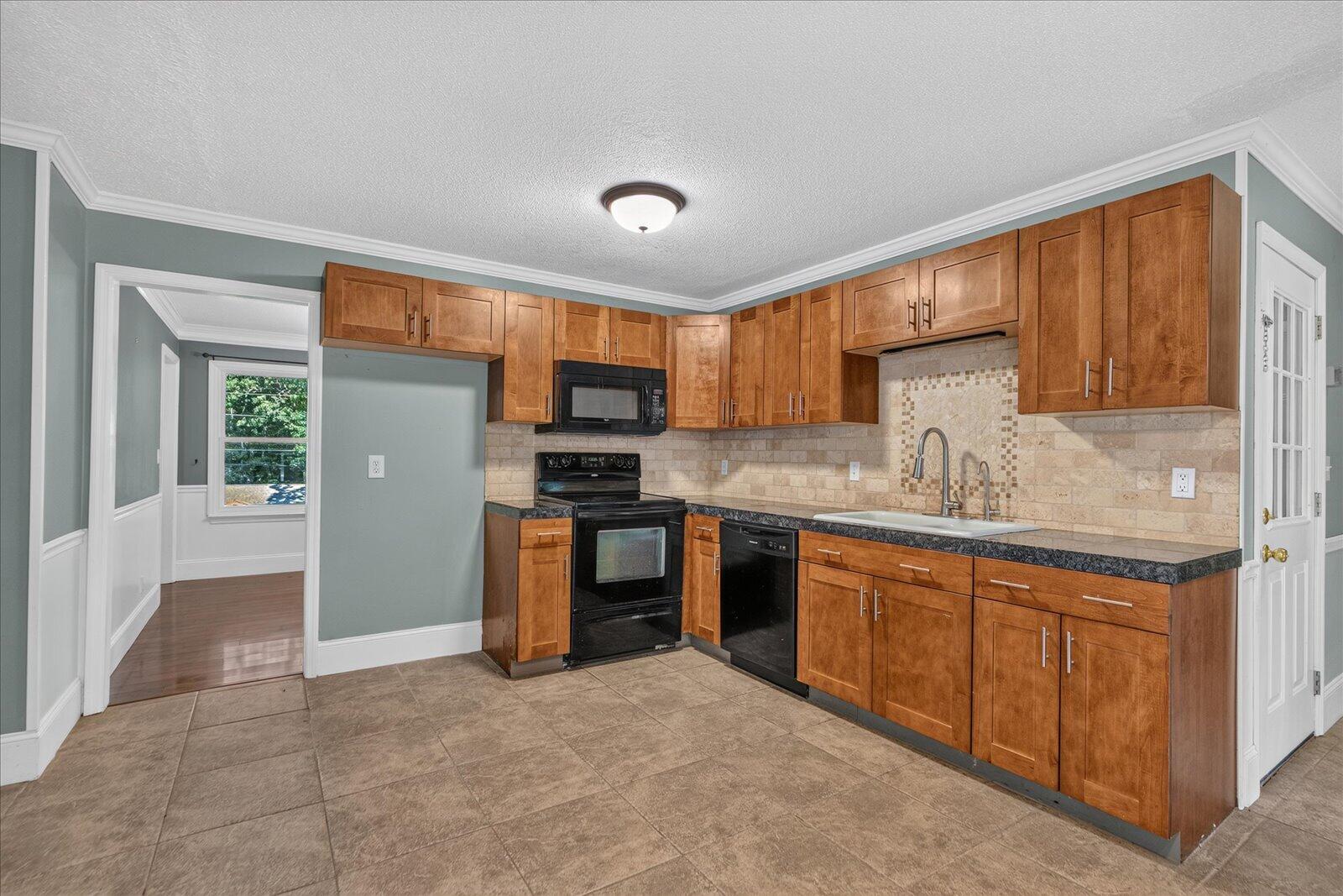 6536 Harbor View Drive