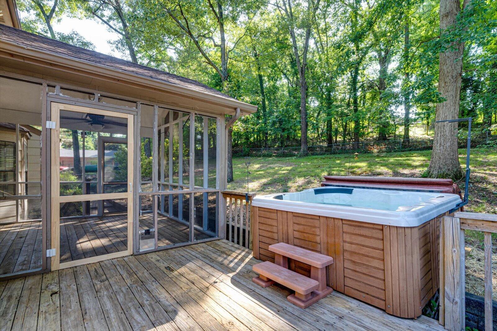 6536 Harbor View Drive