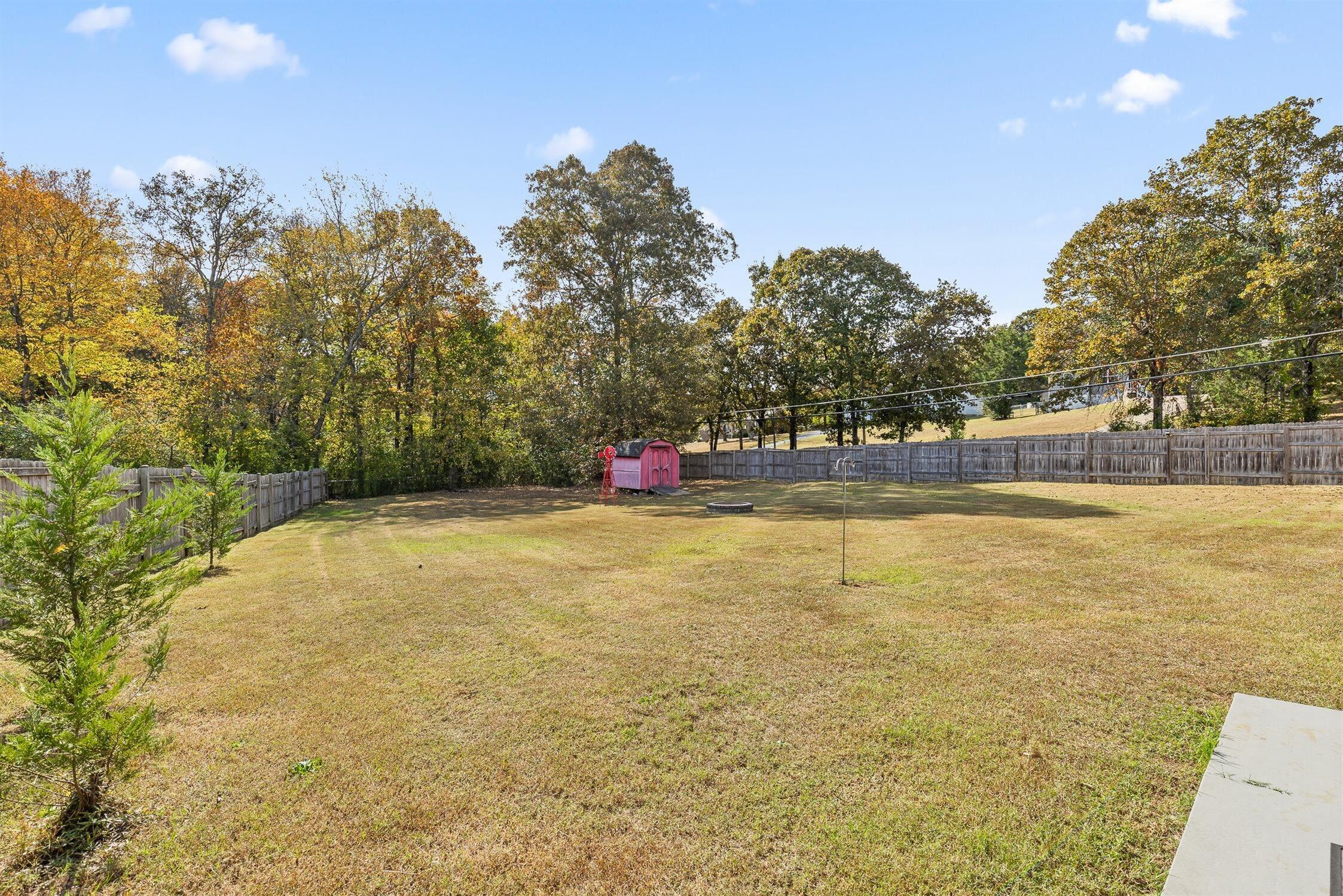 7006 Maple Leaf Lane