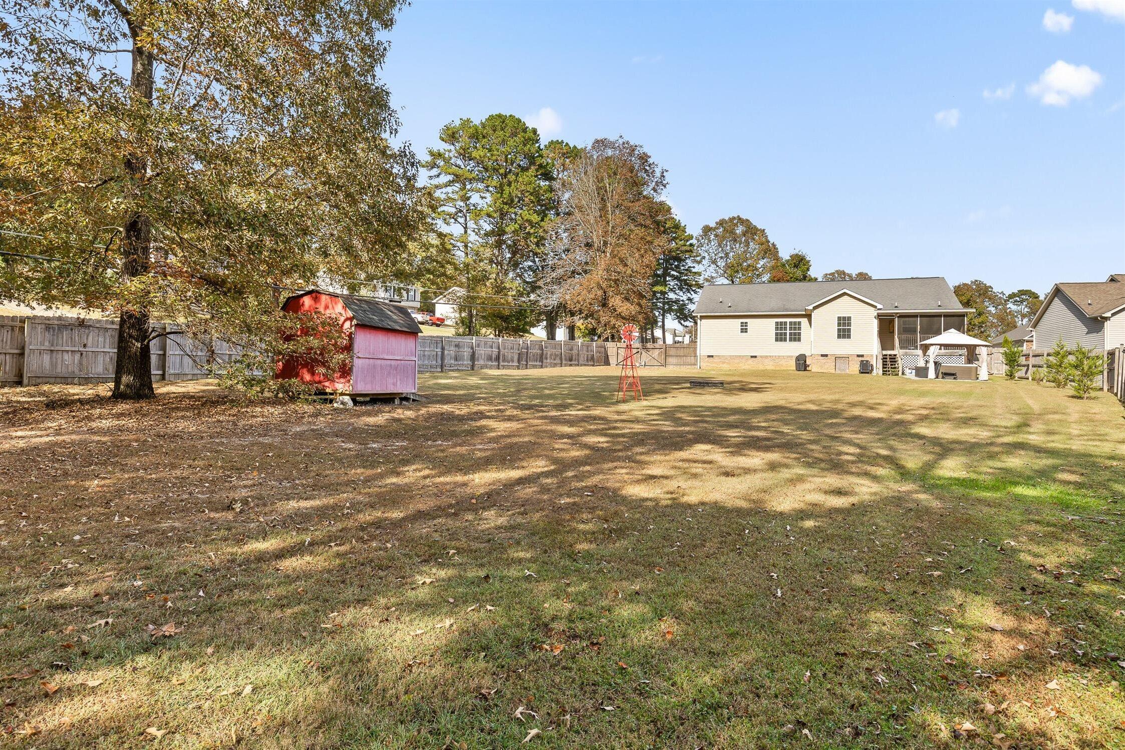 7006 Maple Leaf Lane