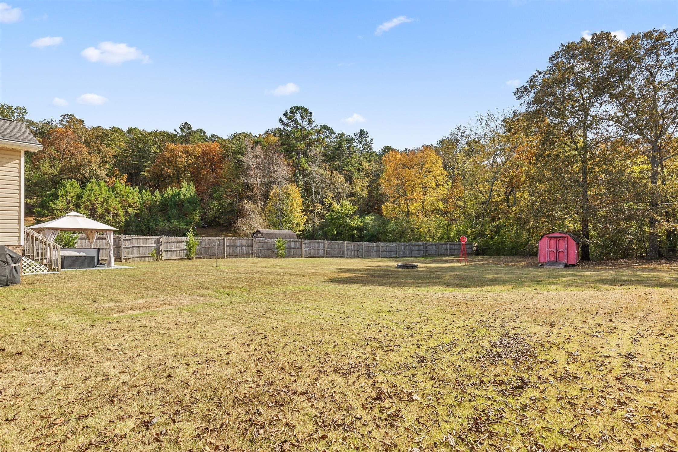 7006 Maple Leaf Lane