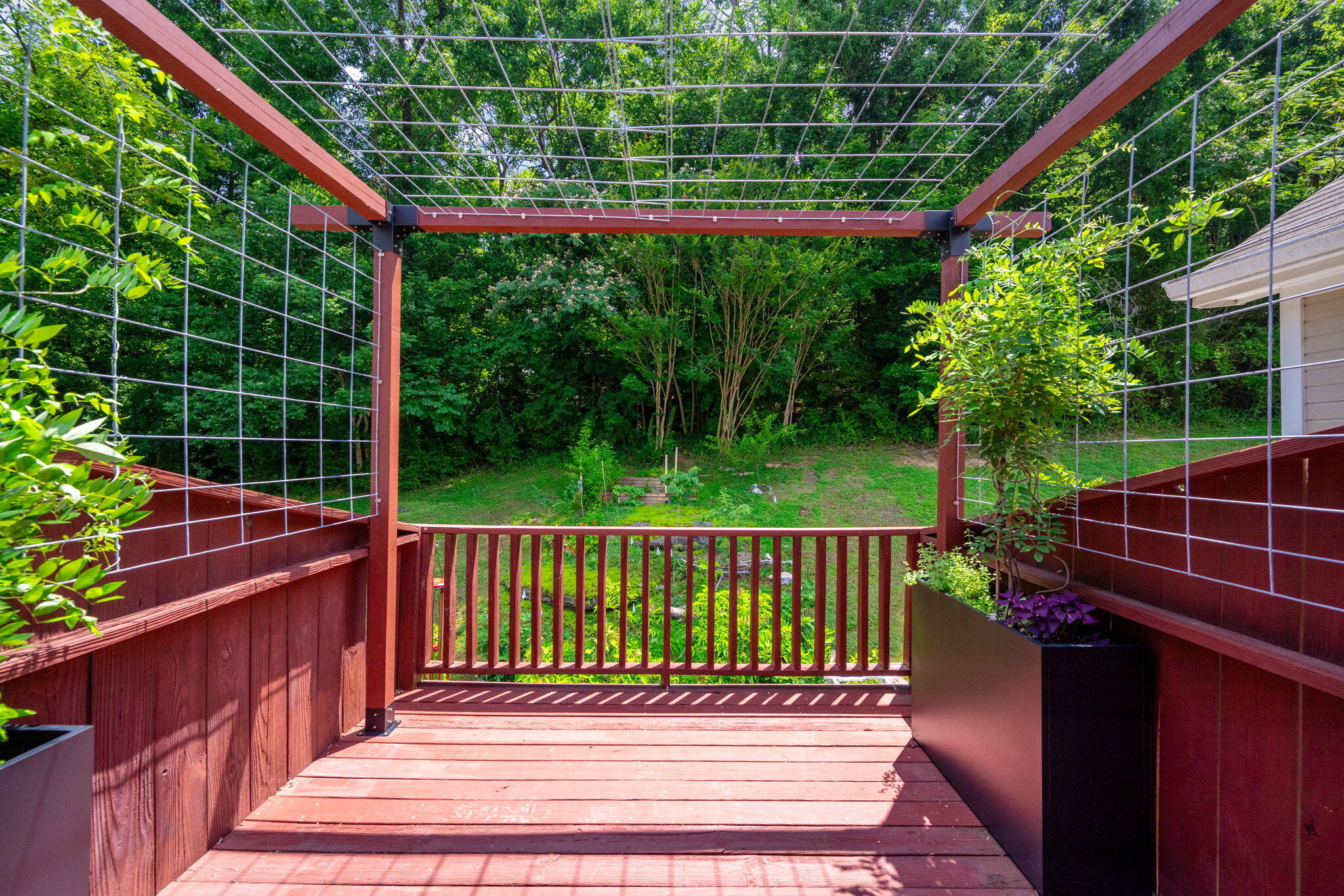 643 W View Road