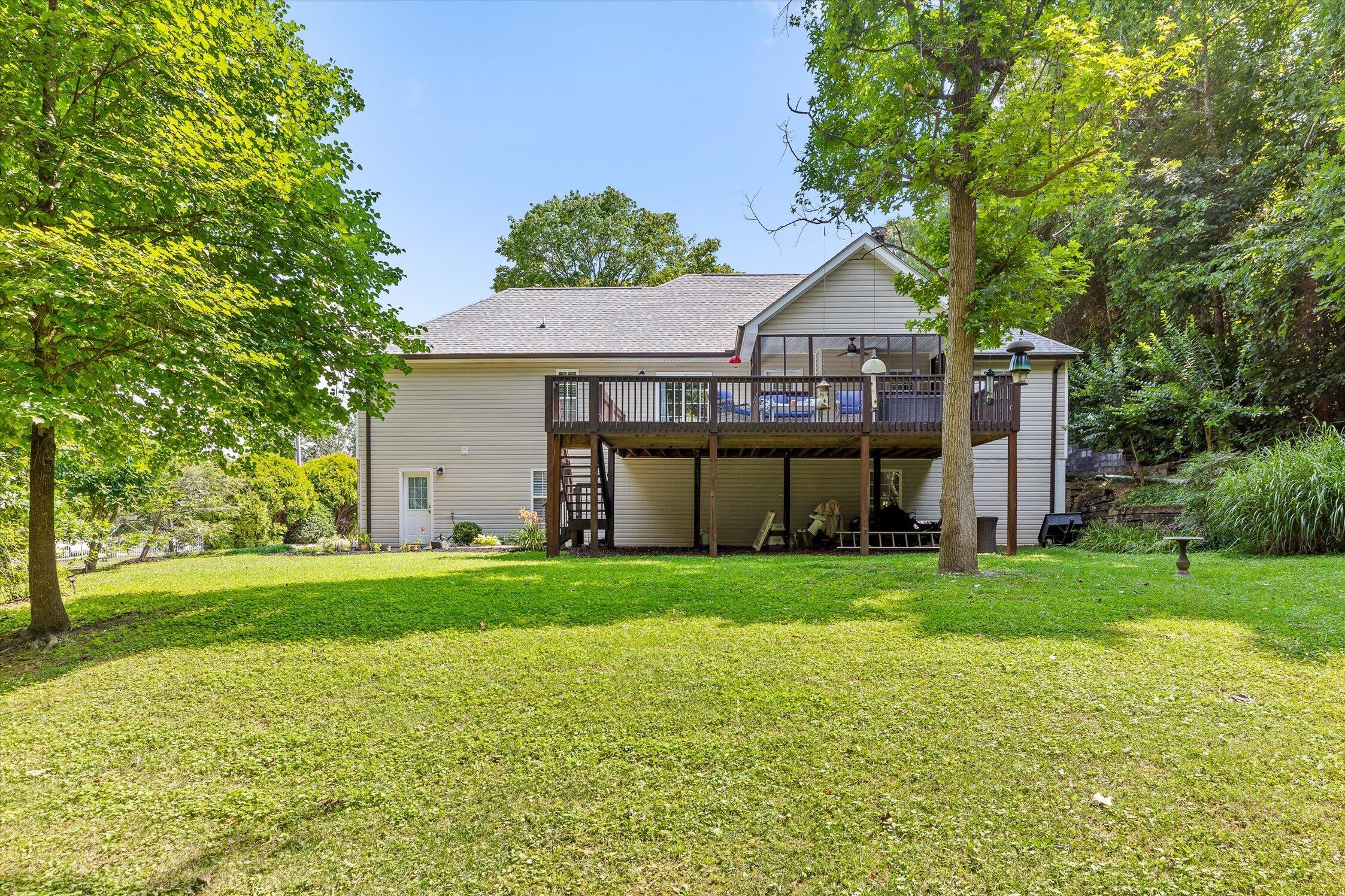 5000 Dellwood Drive