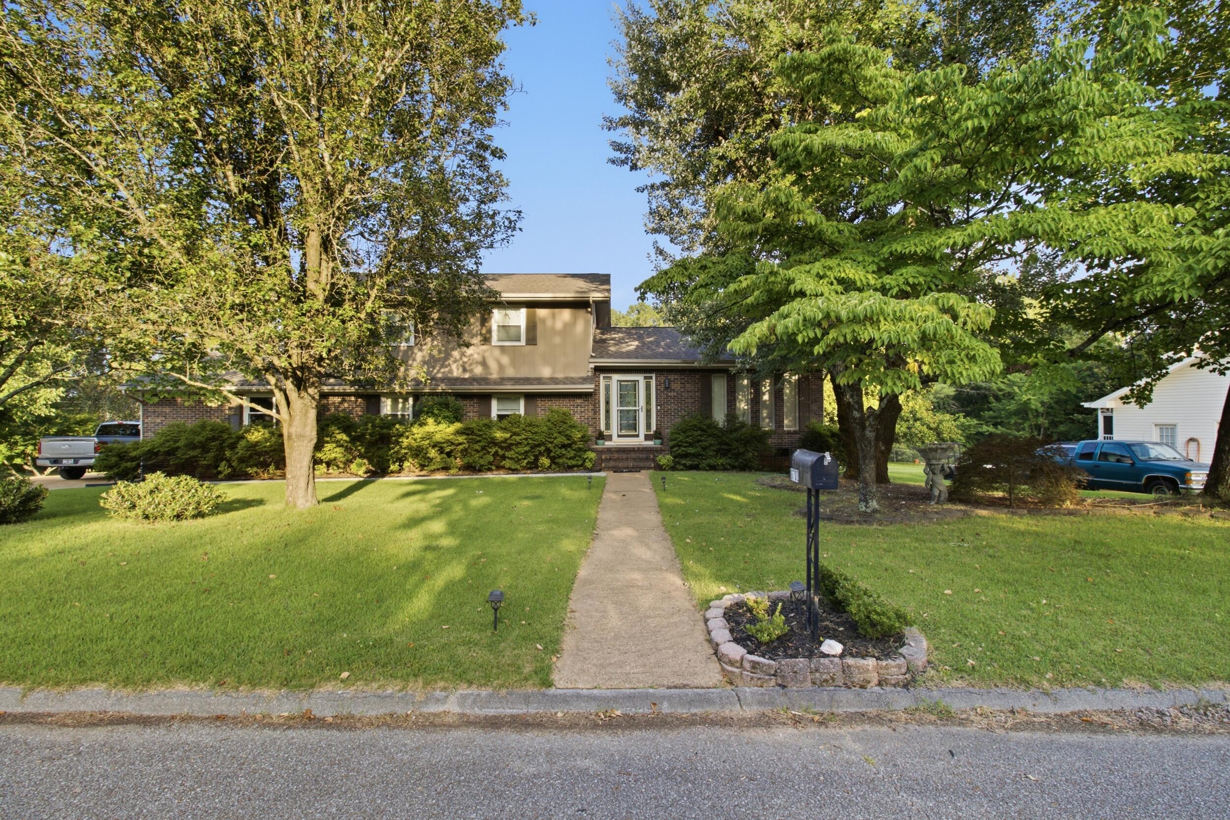 6700 Moss Lake Drive