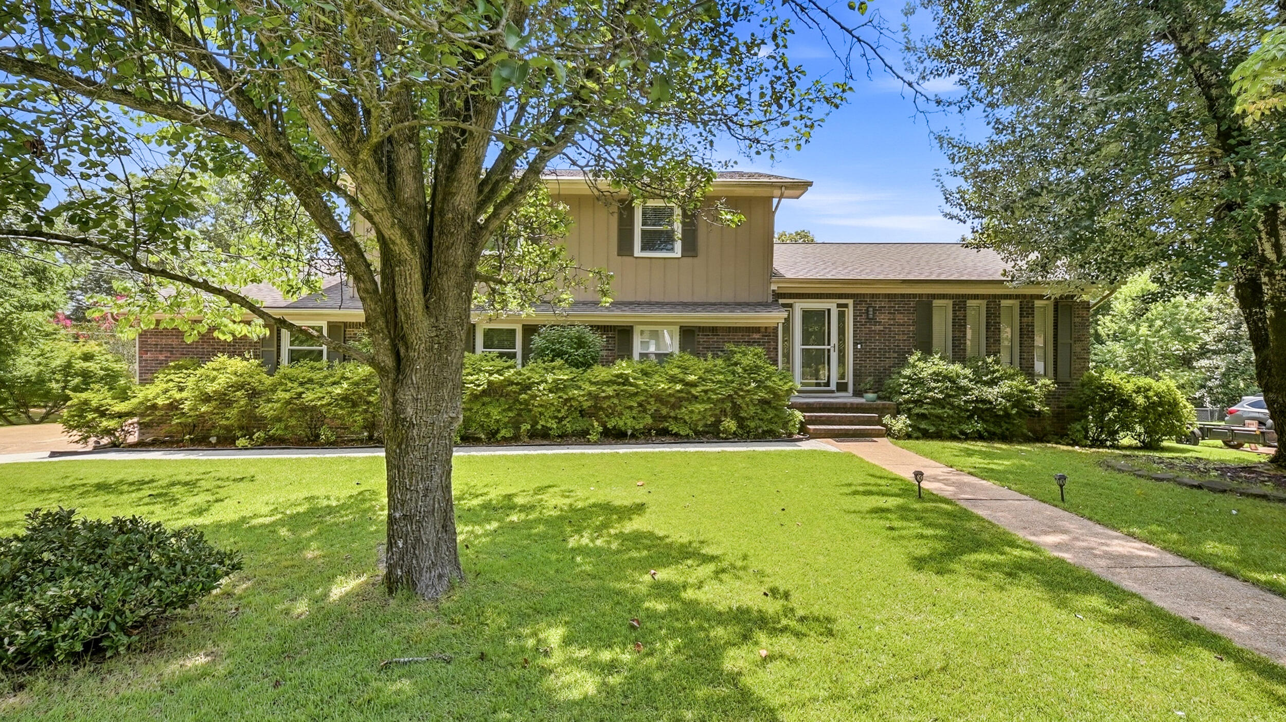 6700 Moss Lake Drive