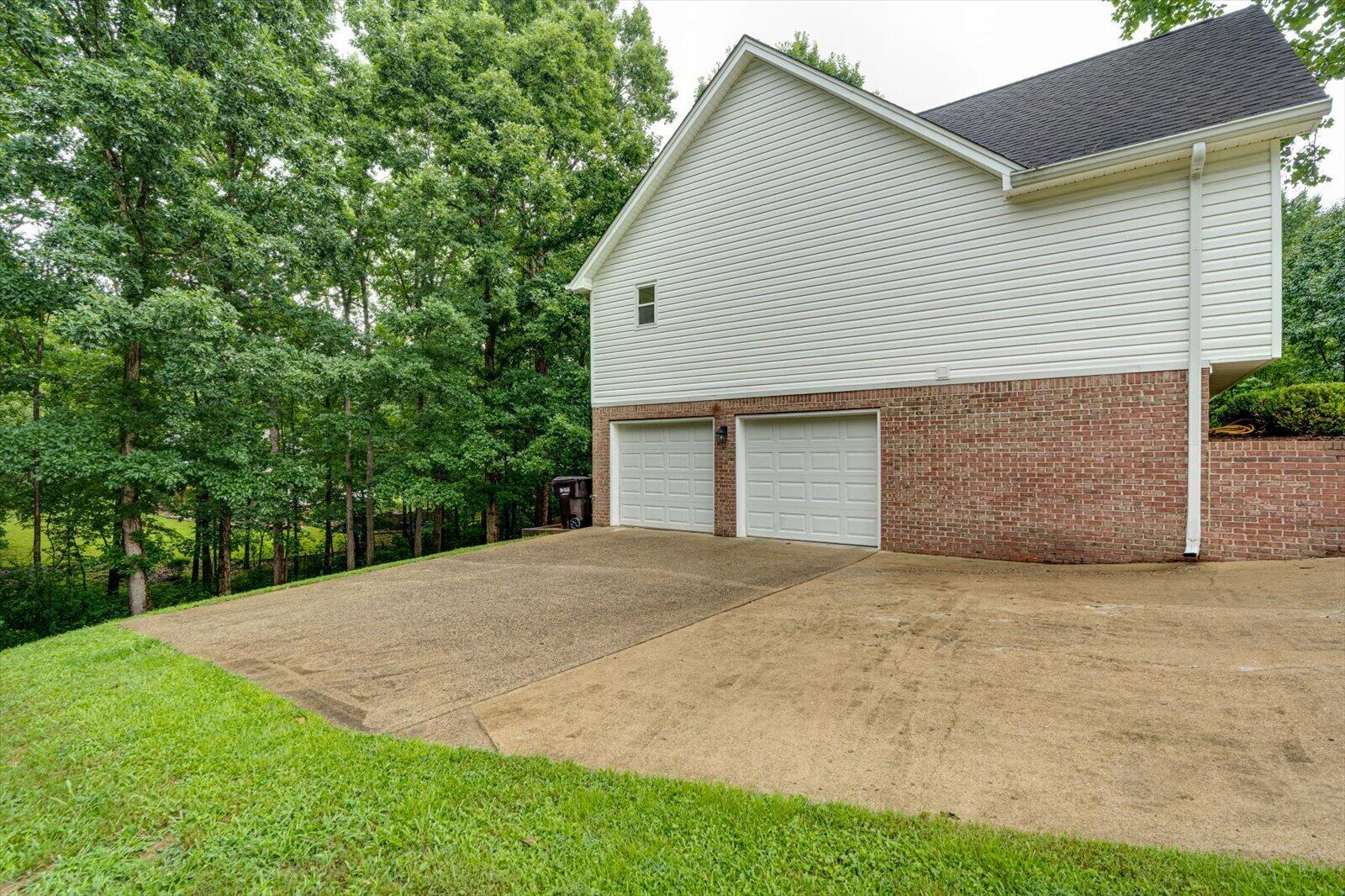 5933 Riley Road