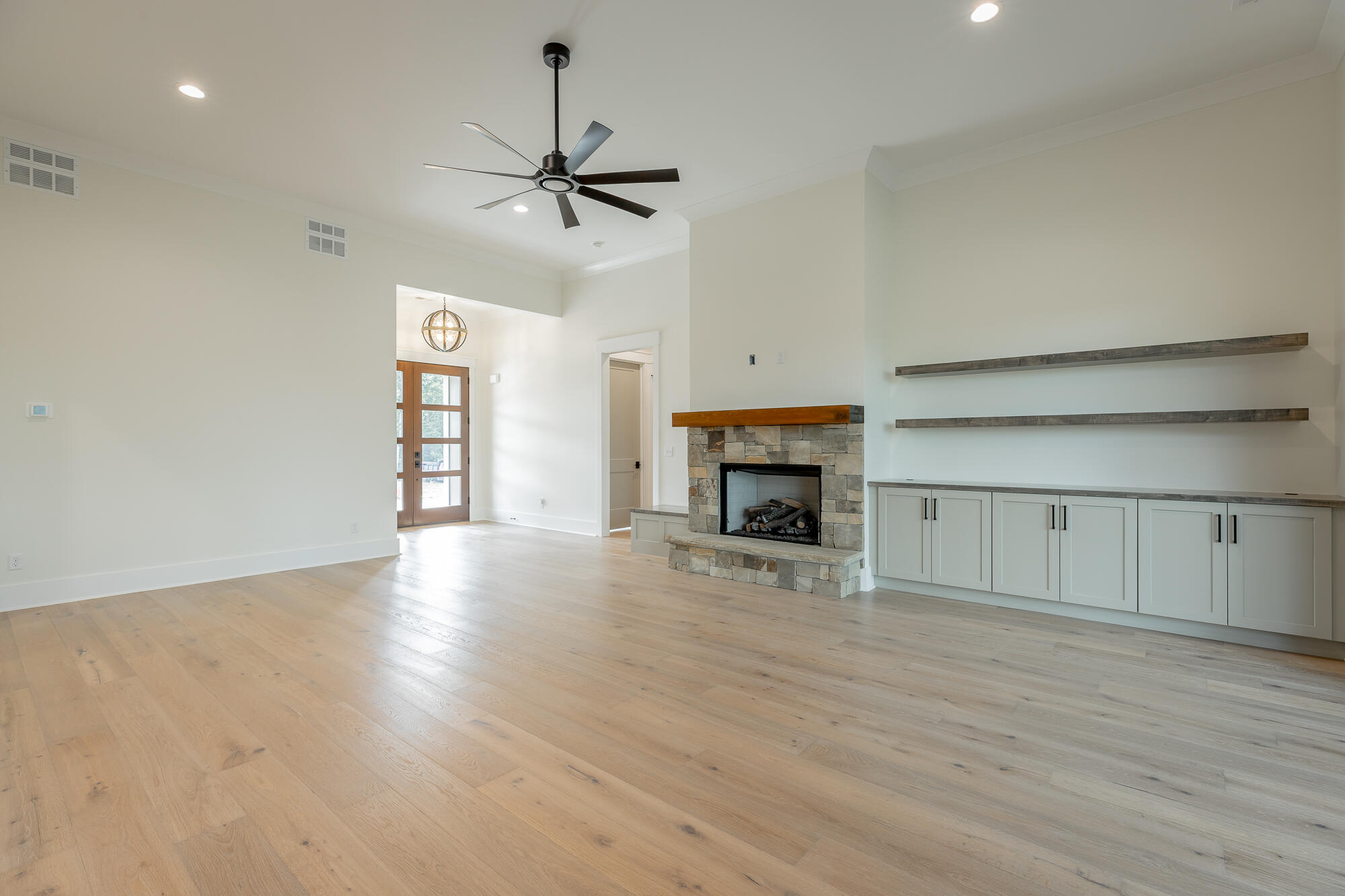 1769 Restful Drive