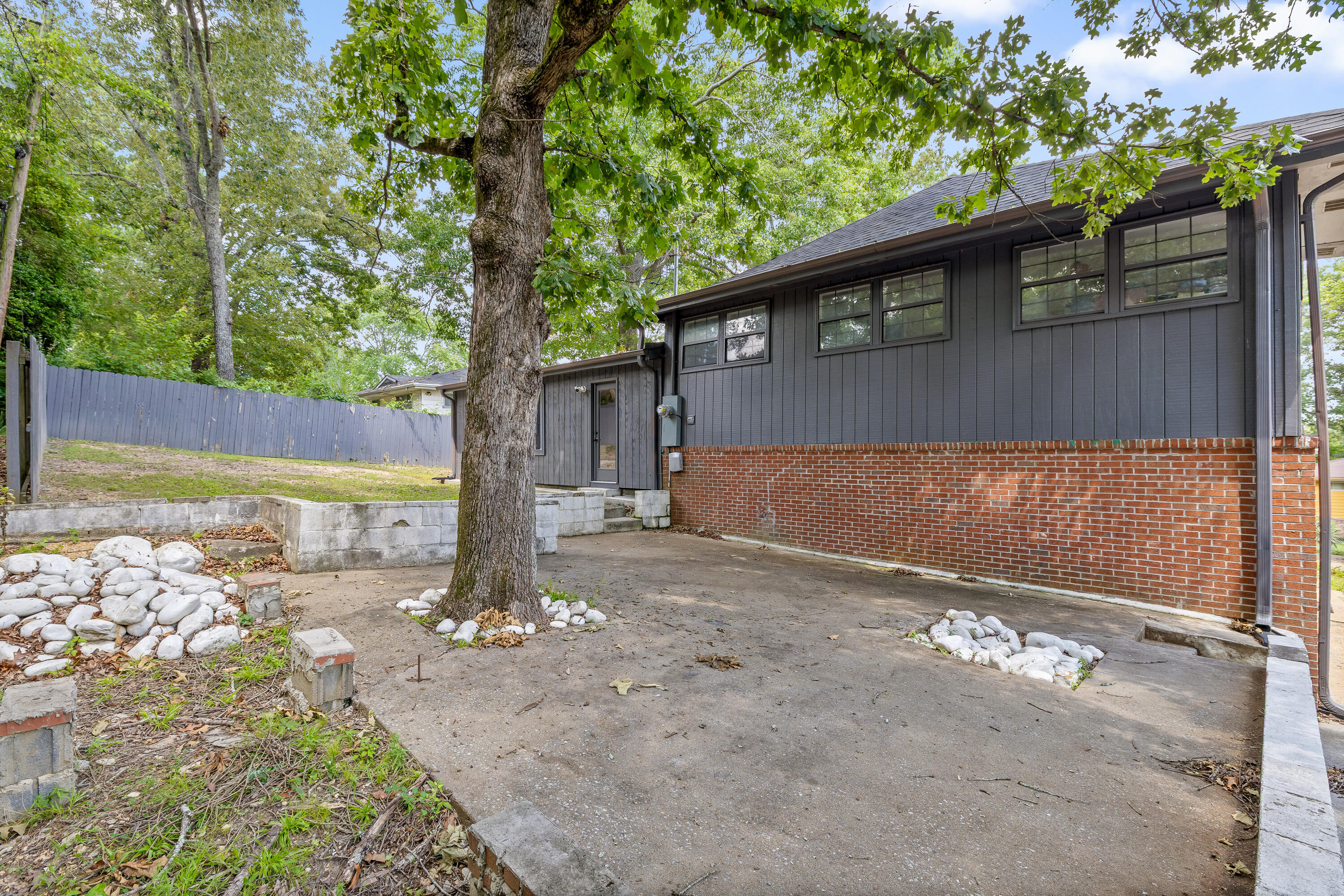 3805 Rollingwood Drive