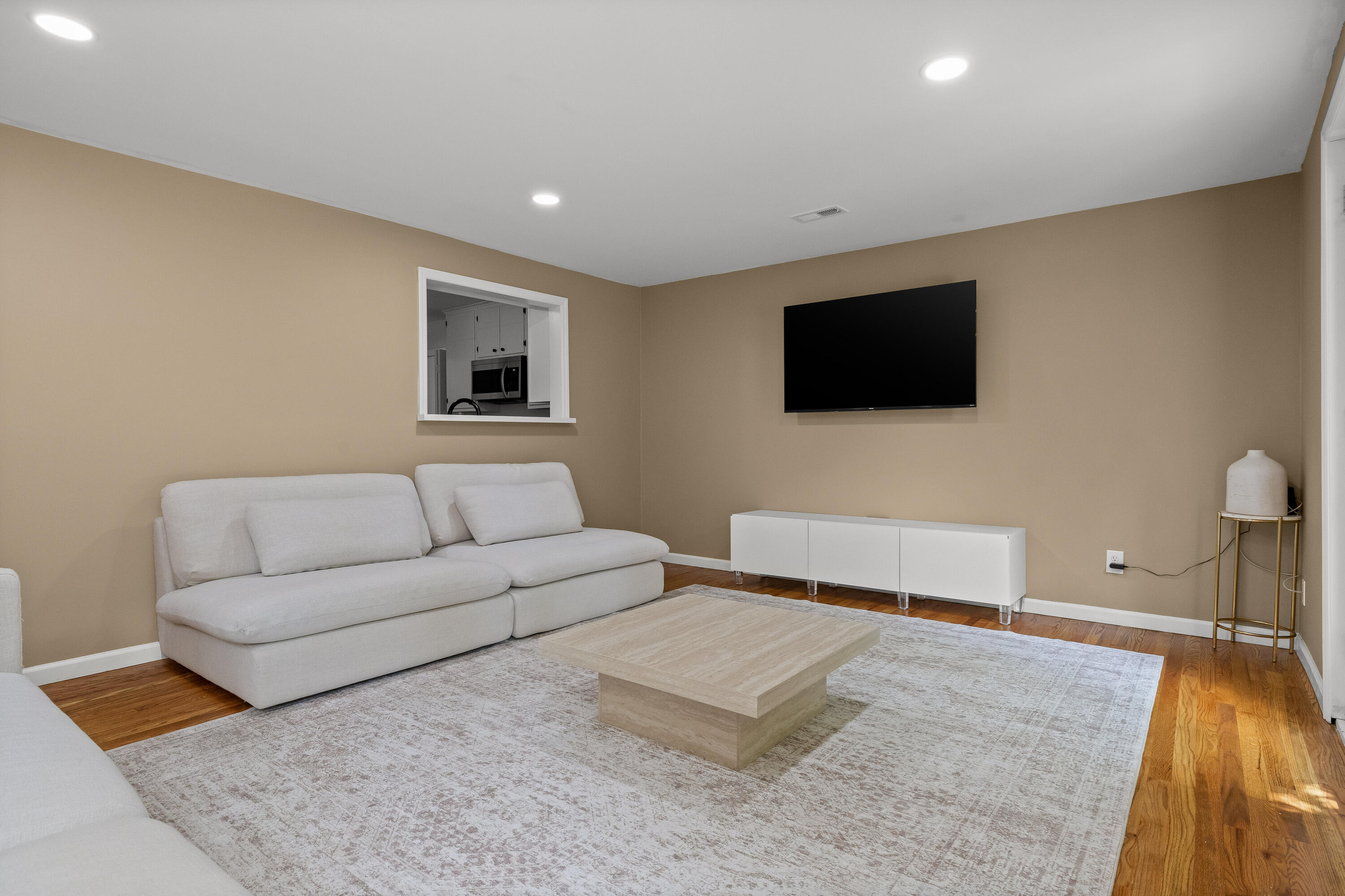 3805 Rollingwood Drive