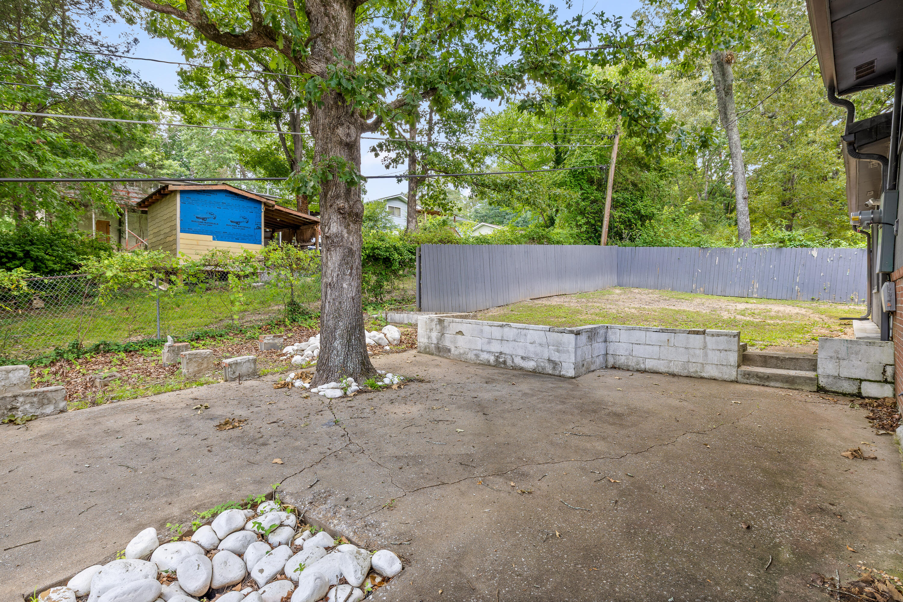 3805 Rollingwood Drive