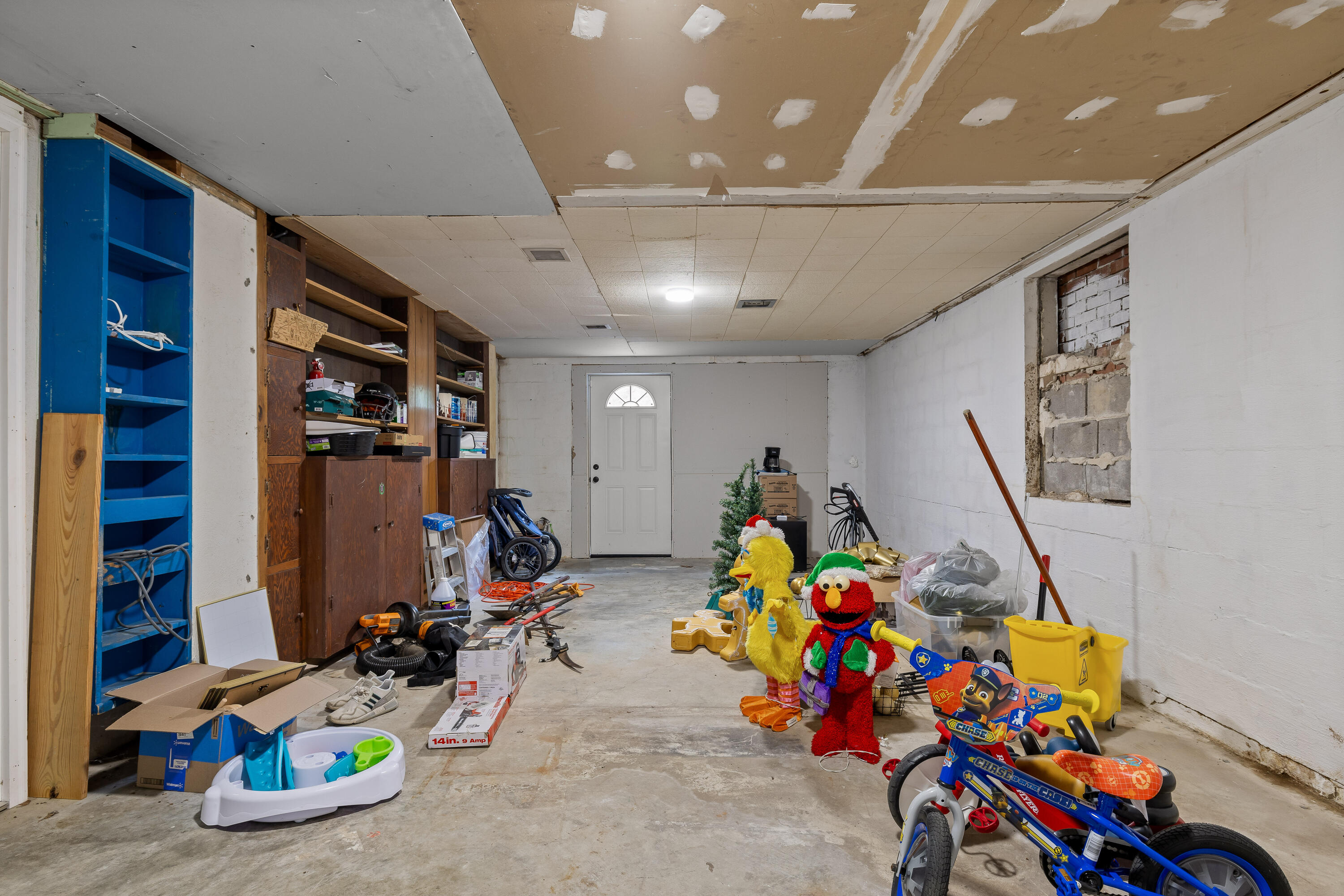 3805 Rollingwood Drive