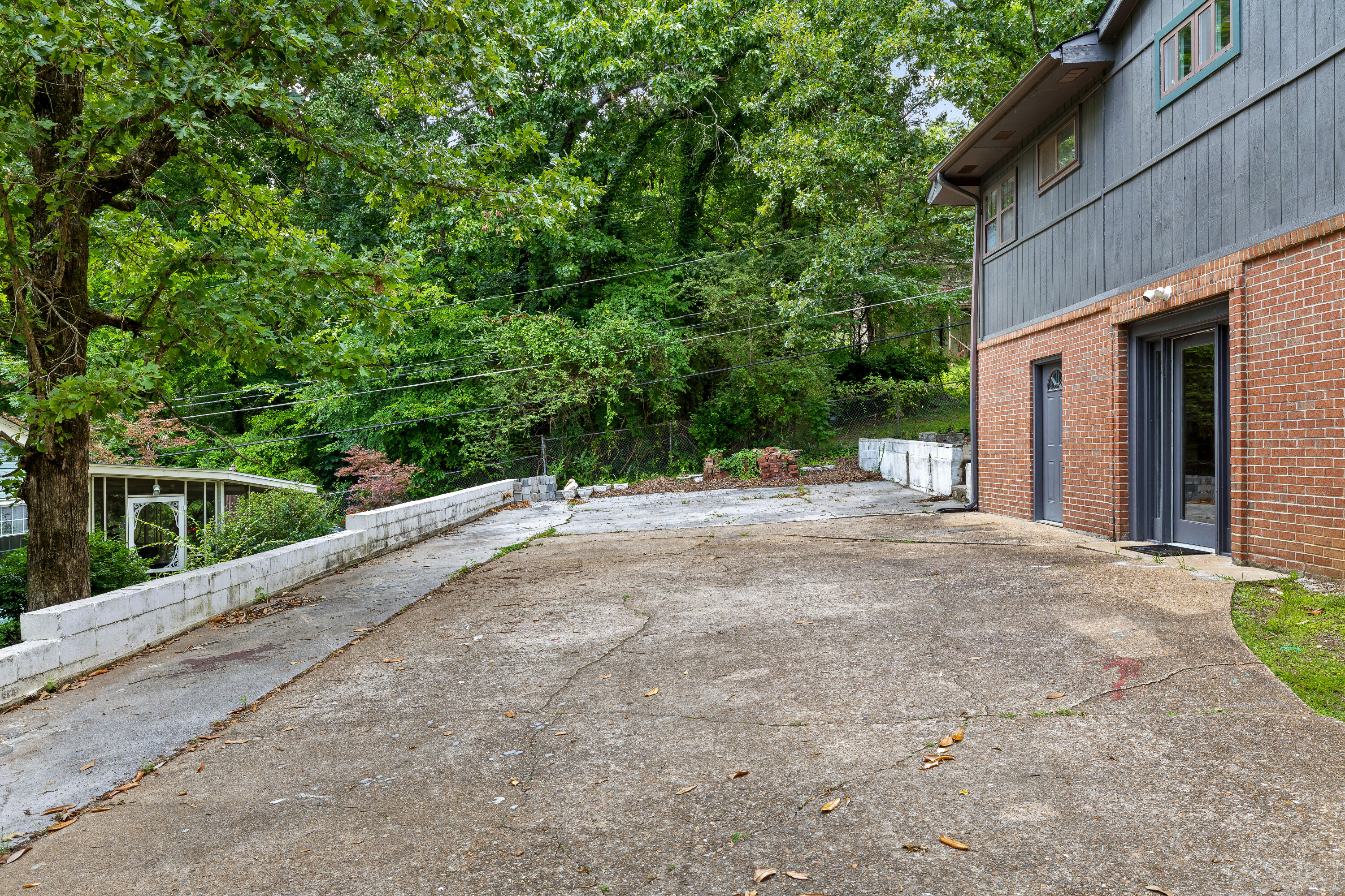 3805 Rollingwood Drive