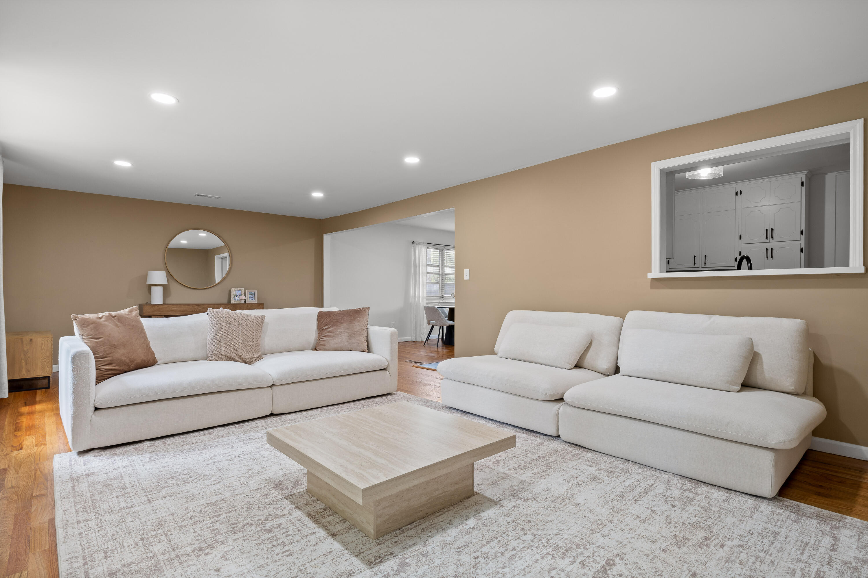 3805 Rollingwood Drive