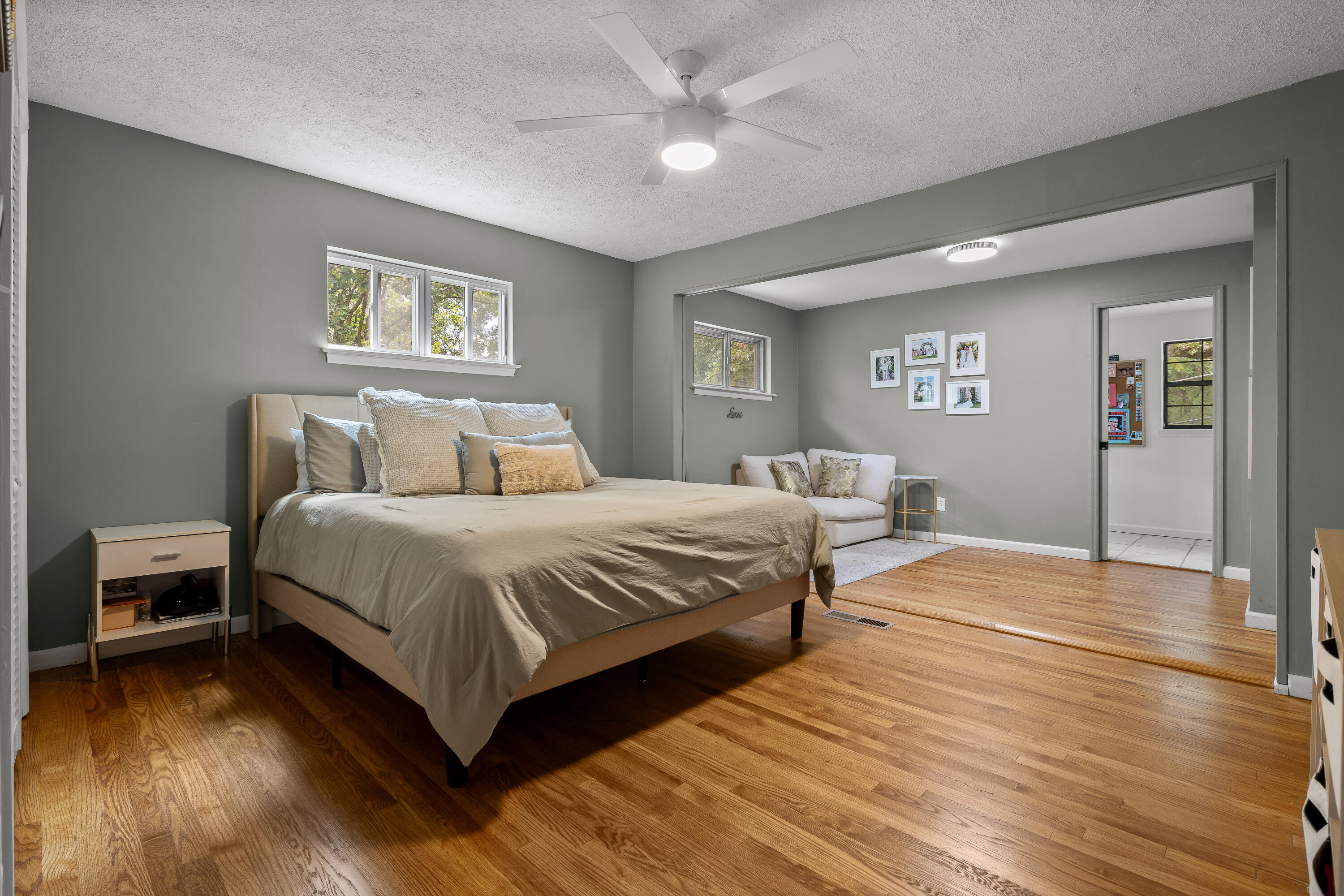 3805 Rollingwood Drive