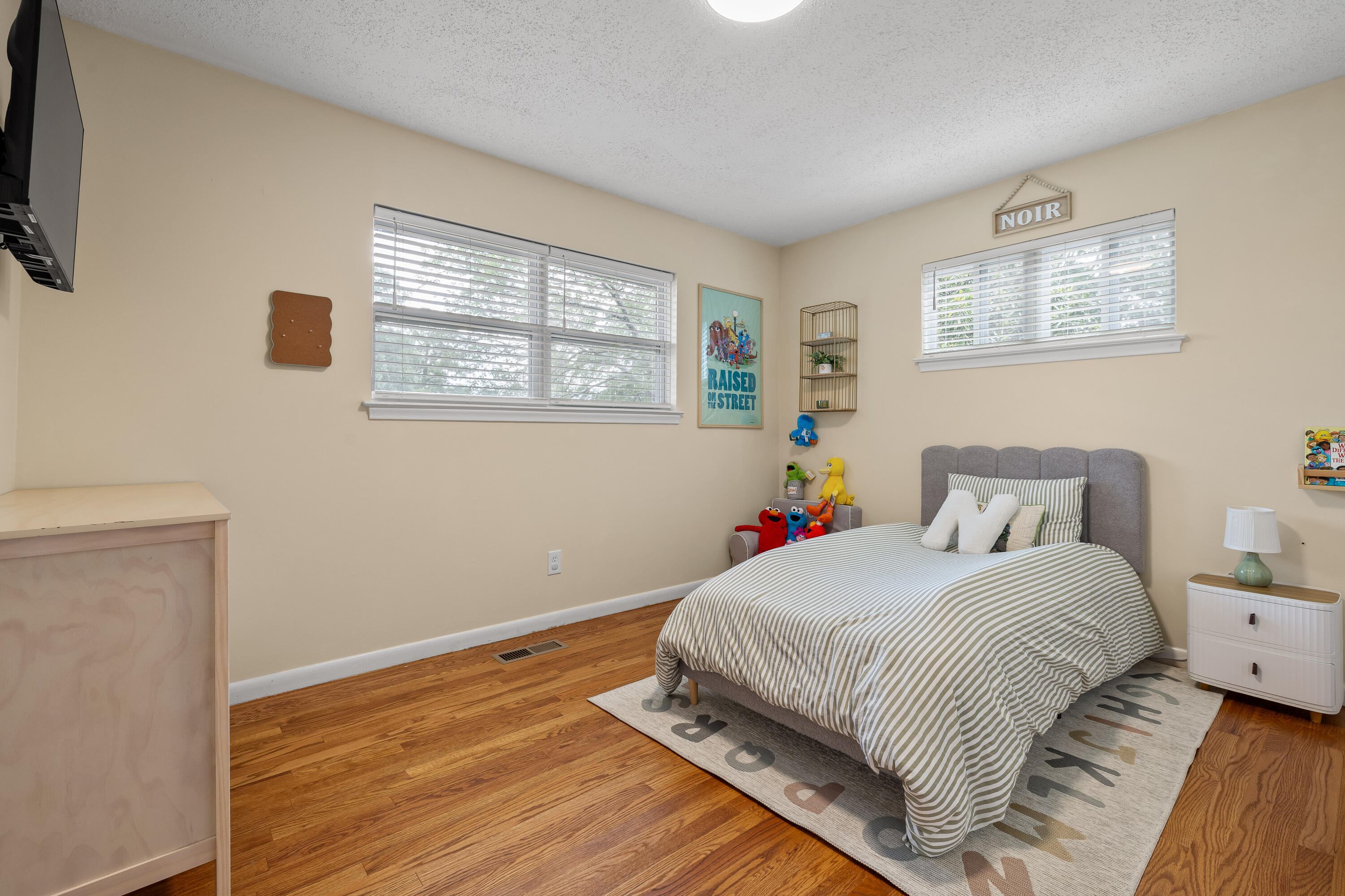 3805 Rollingwood Drive