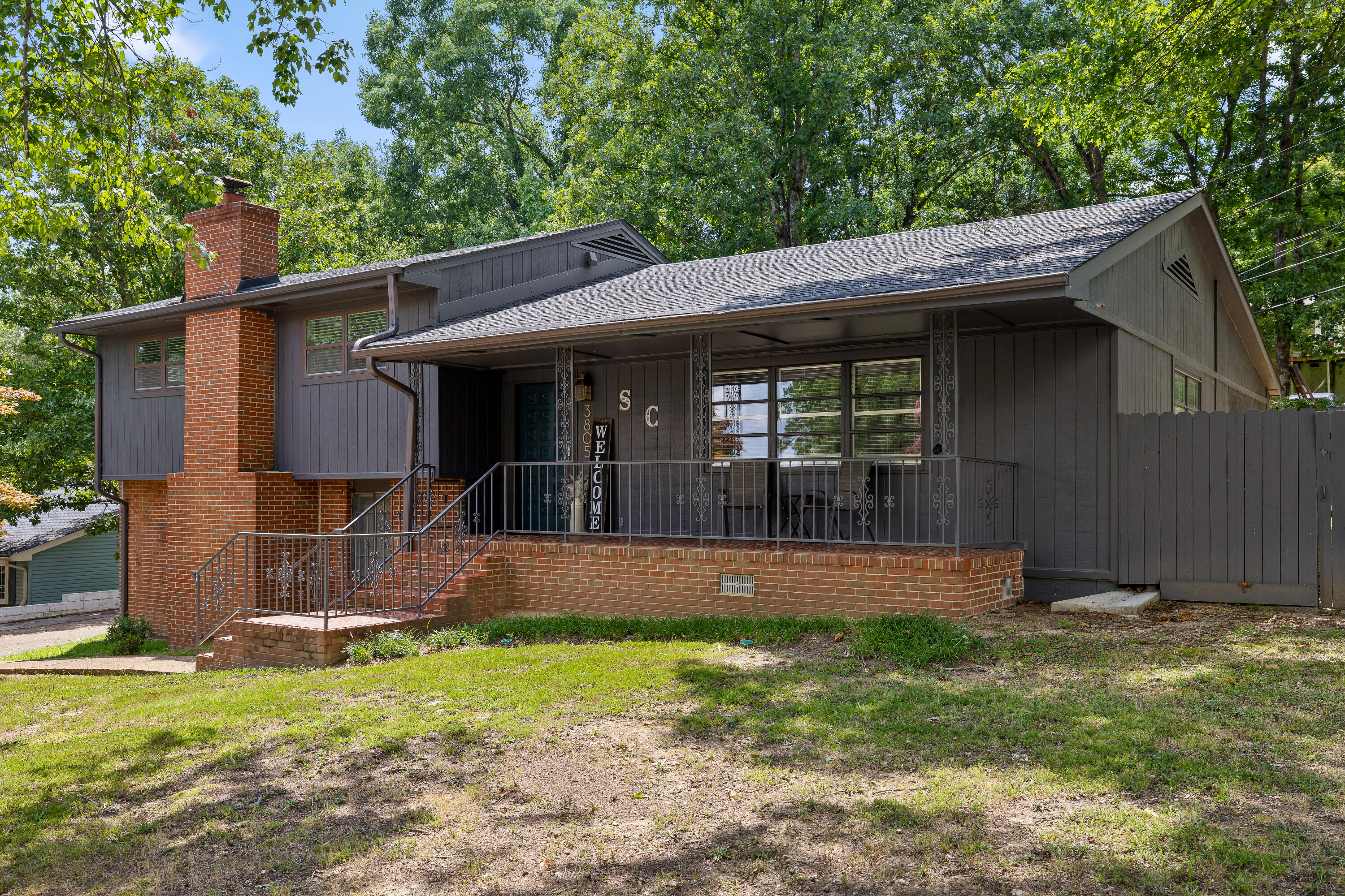 3805 Rollingwood Drive