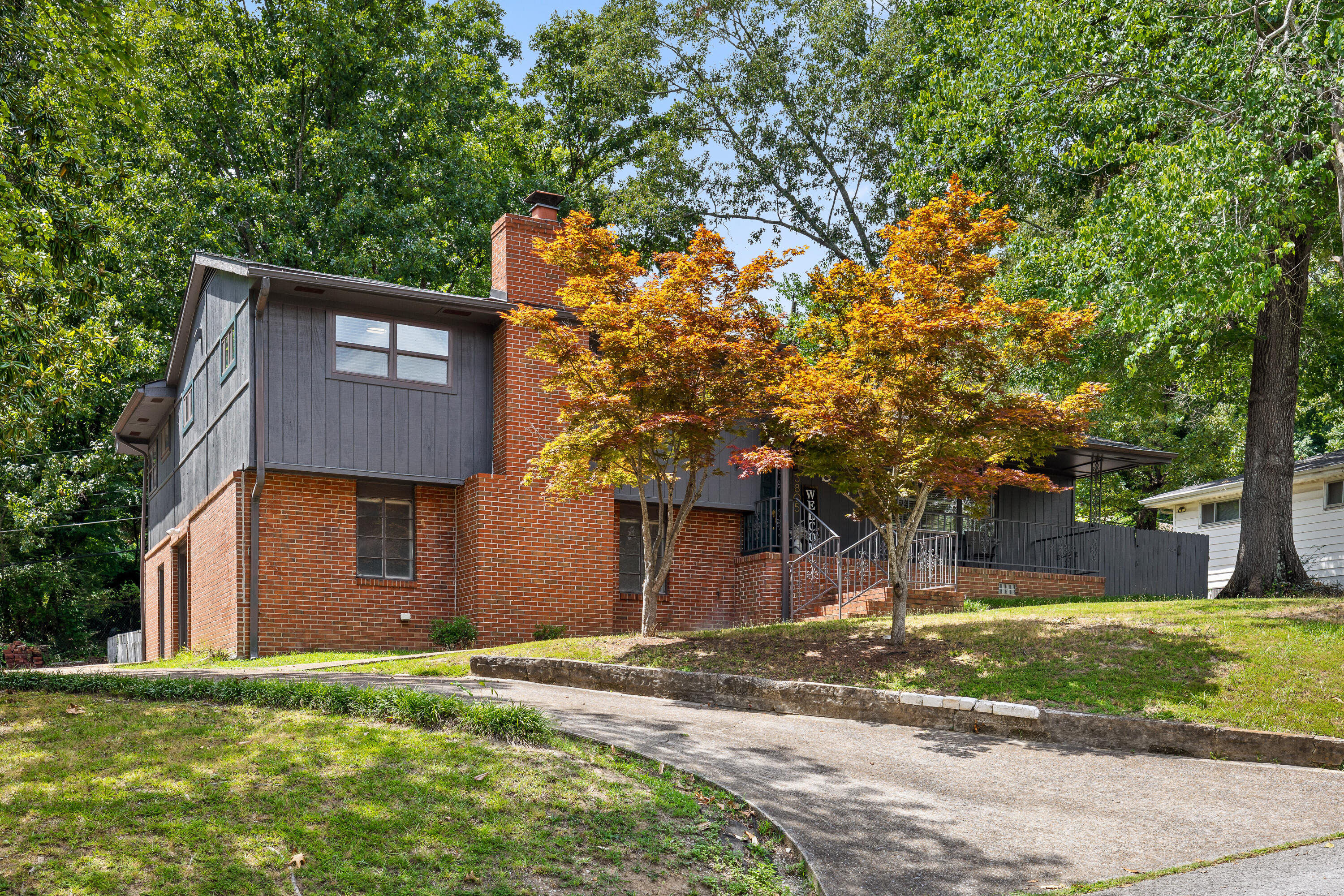3805 Rollingwood Drive