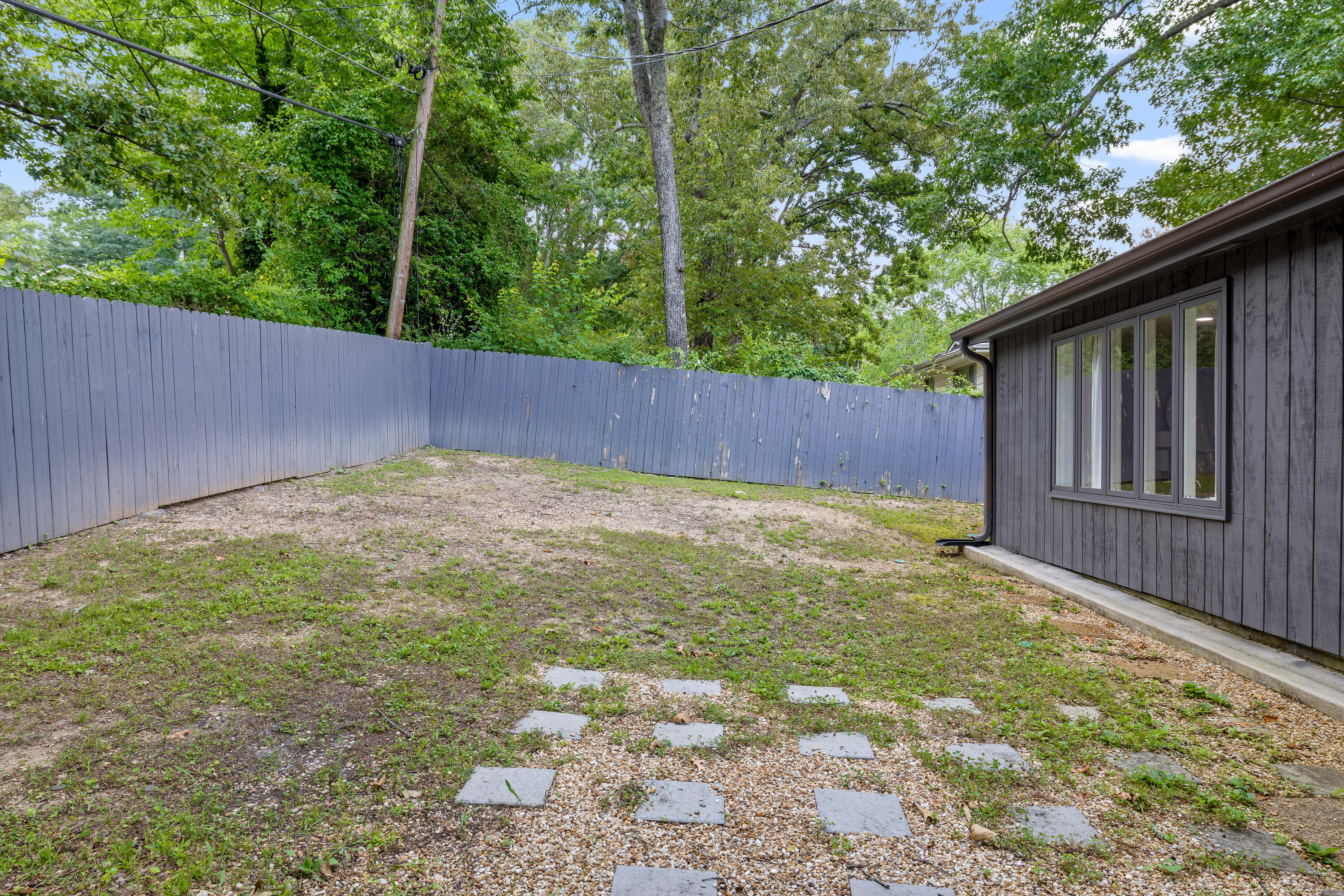 3805 Rollingwood Drive