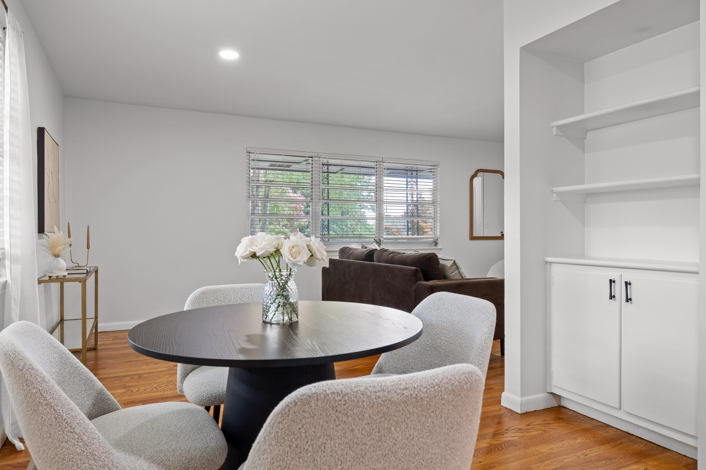 3805 Rollingwood Drive