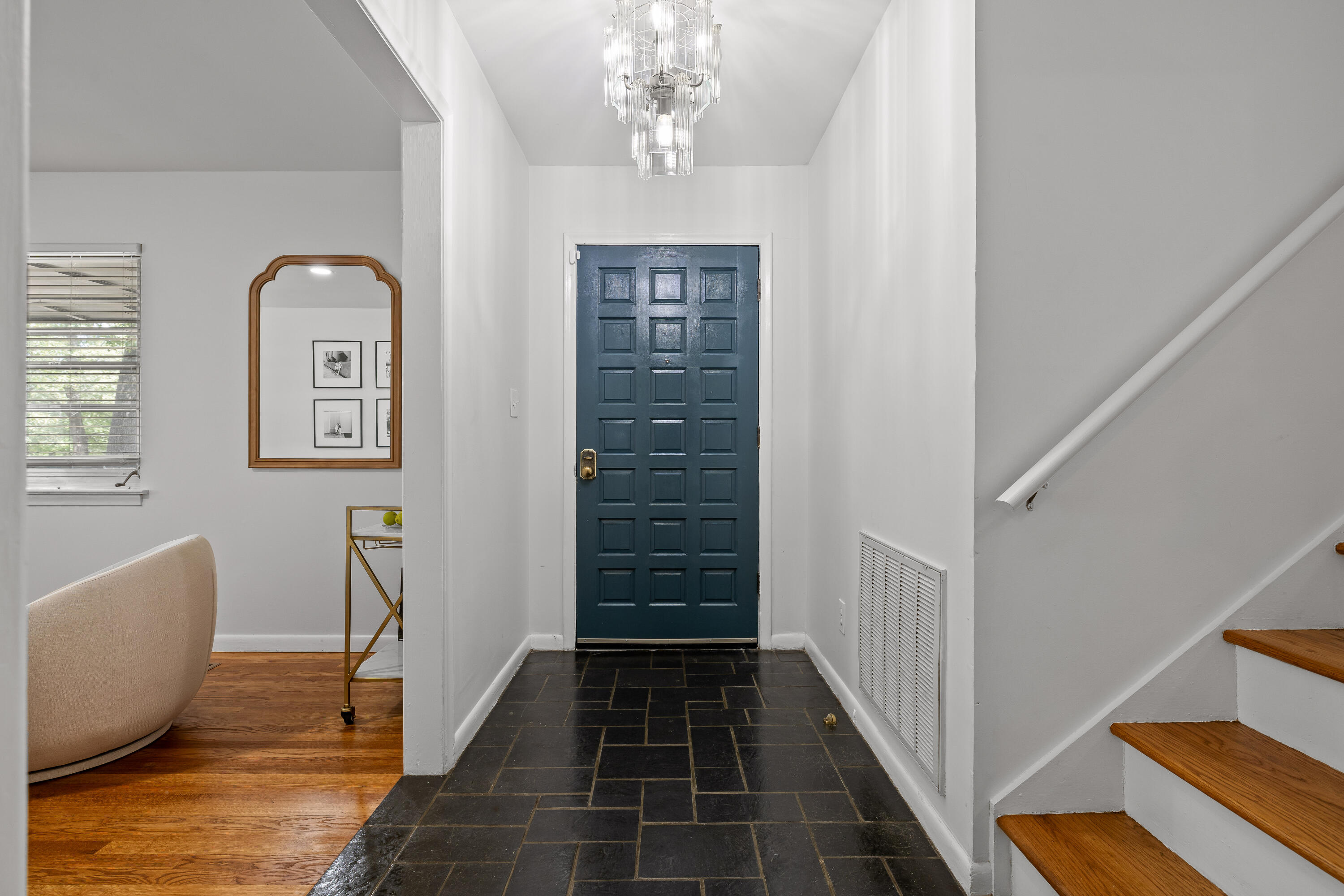 3805 Rollingwood Drive