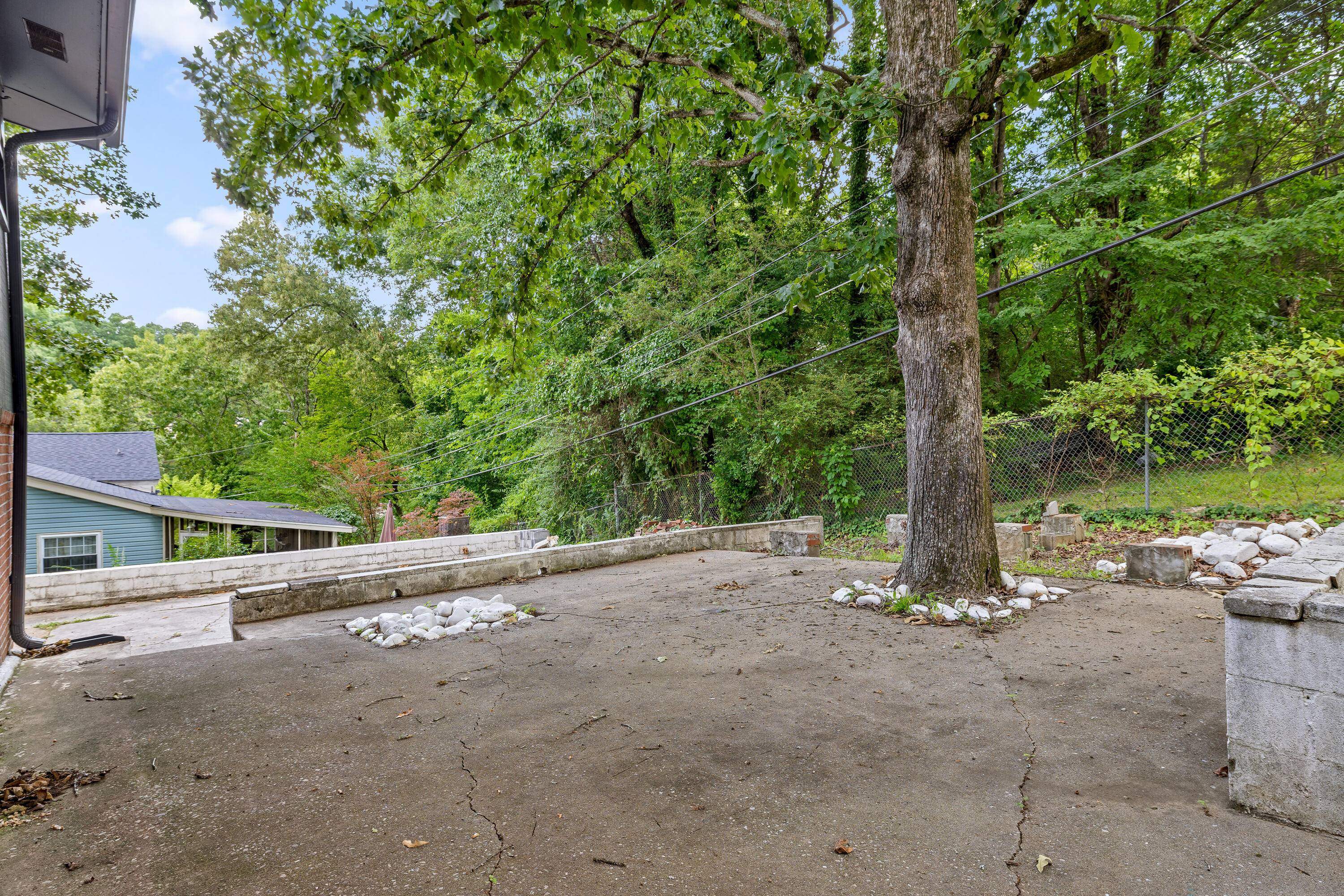 3805 Rollingwood Drive