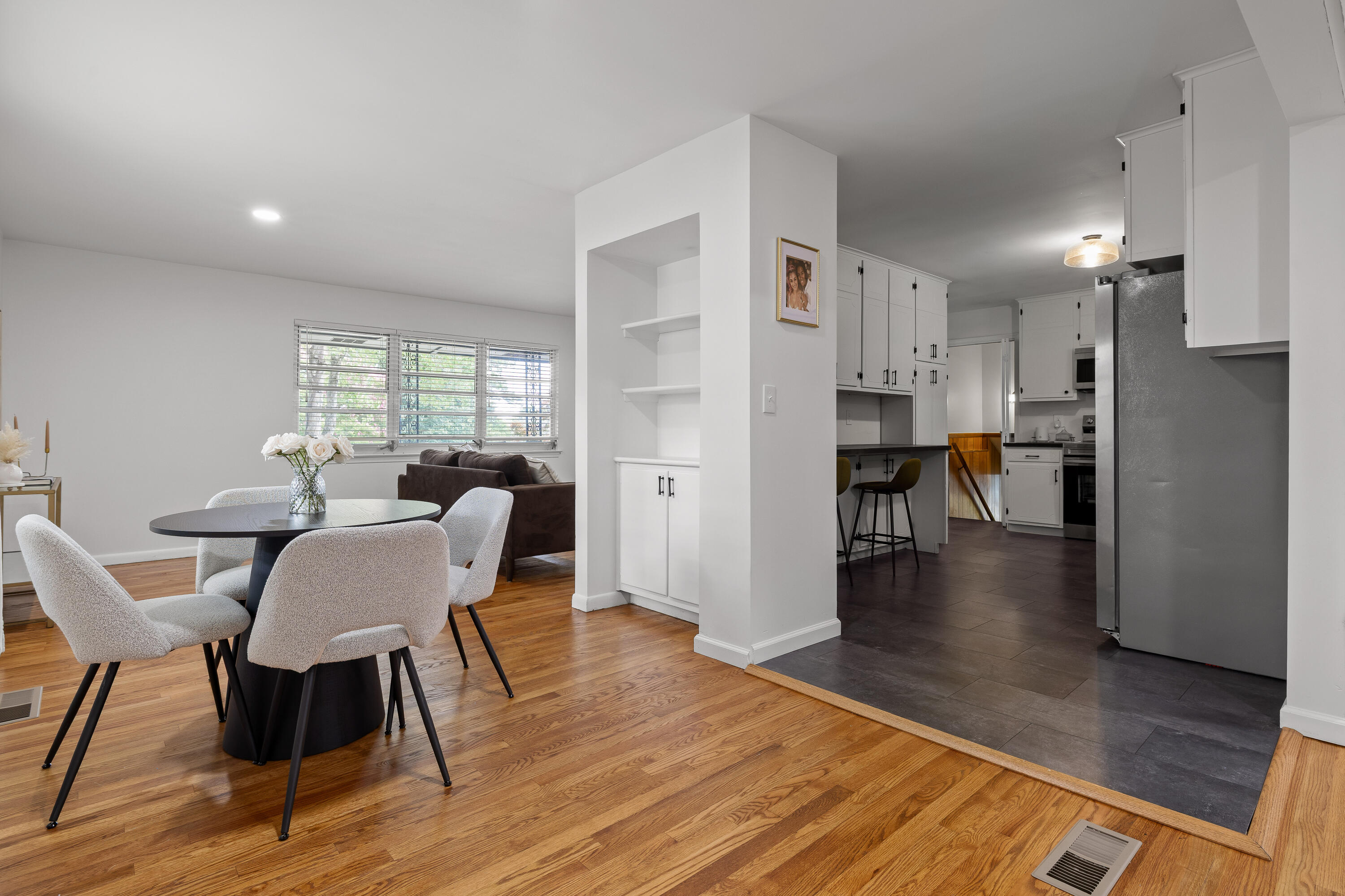 3805 Rollingwood Drive