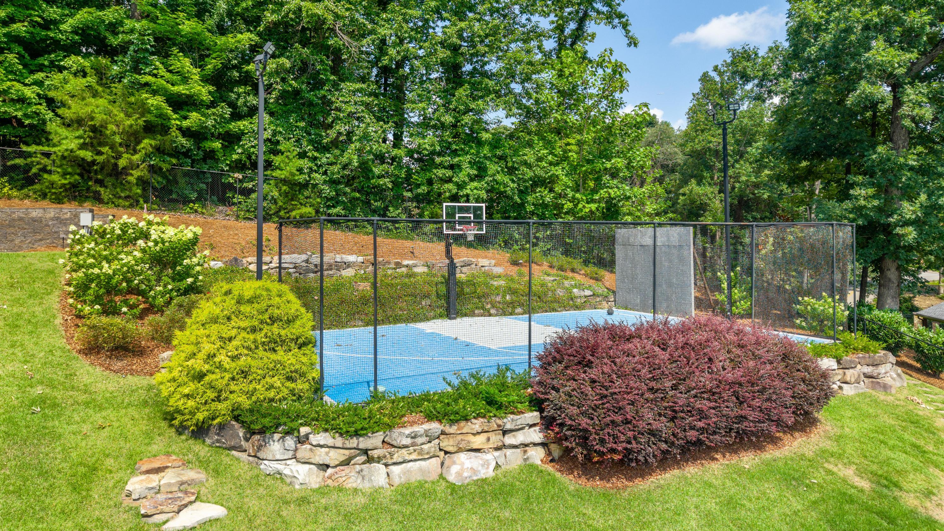 2909 Folts Circle
